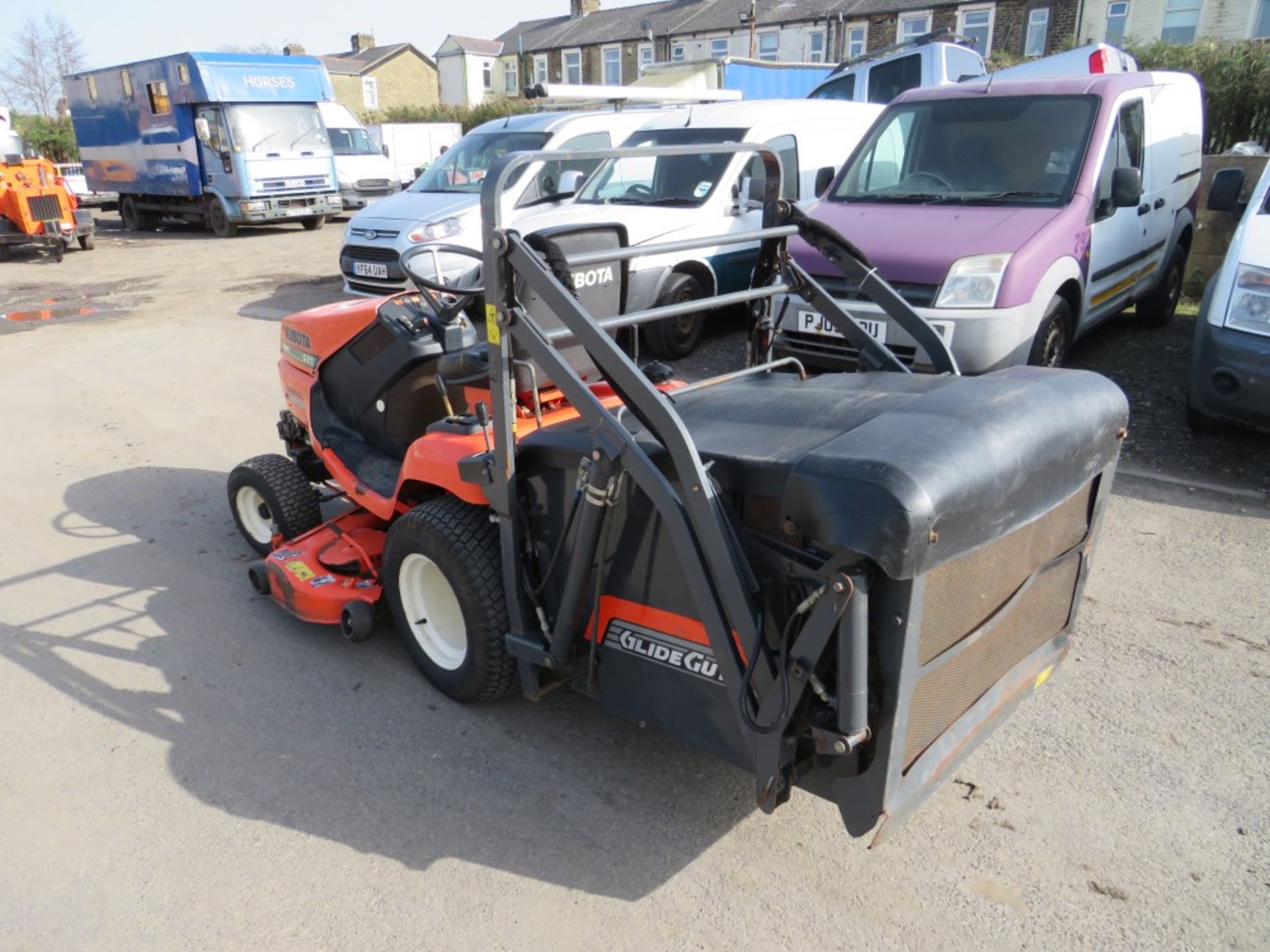 KUBOTA G21 HIGH TIP DIESEL MOWER, 1099 HOURS NOT WARRANTED [+ VAT] - Image 3 of 5