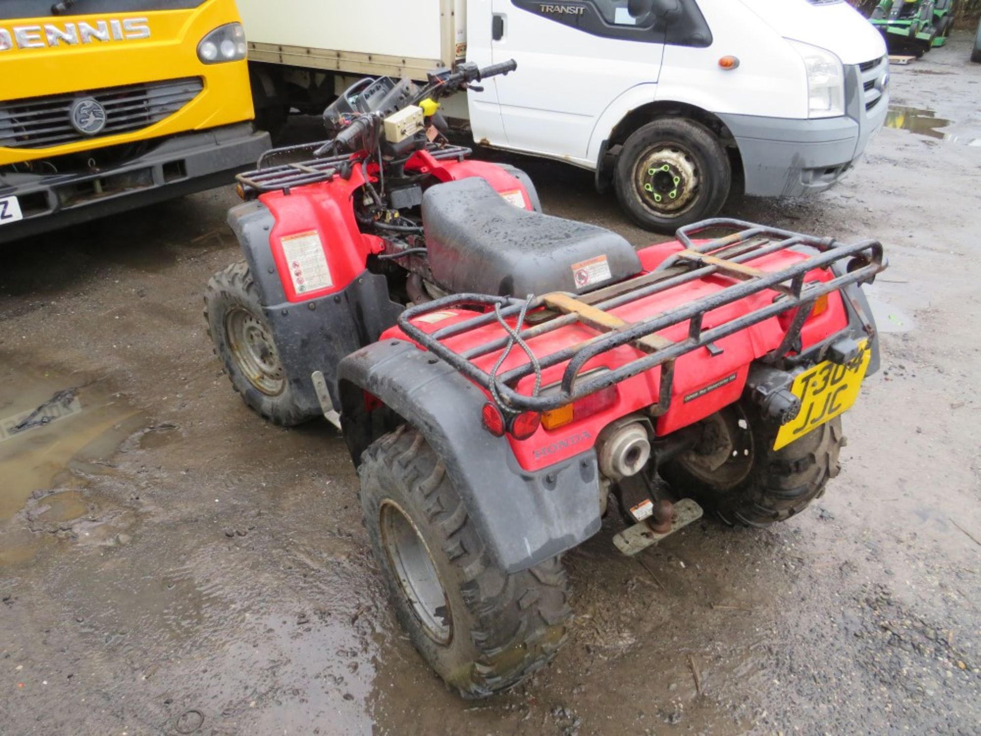 T reg HONDA QUAD BIKE (DIRECT COUNCIL) 1ST REG 03/99, V5 HERE, 1 OWNER FROM NEW [+ VAT] - Bild 2 aus 2