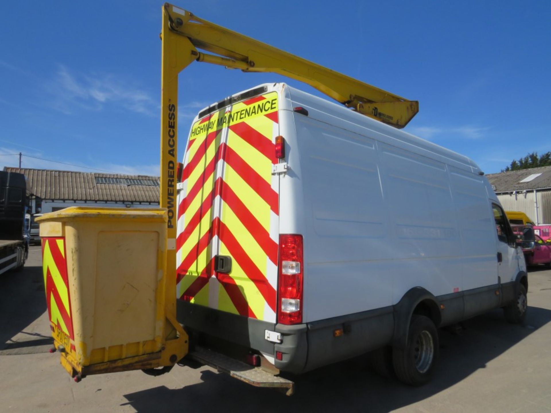 07 reg IVECO 65C18 CHERRY PICKER, 1ST REG 03/07, 91505KM NOT WARRANTED, V5 HERE, [+ VAT] - Image 4 of 7