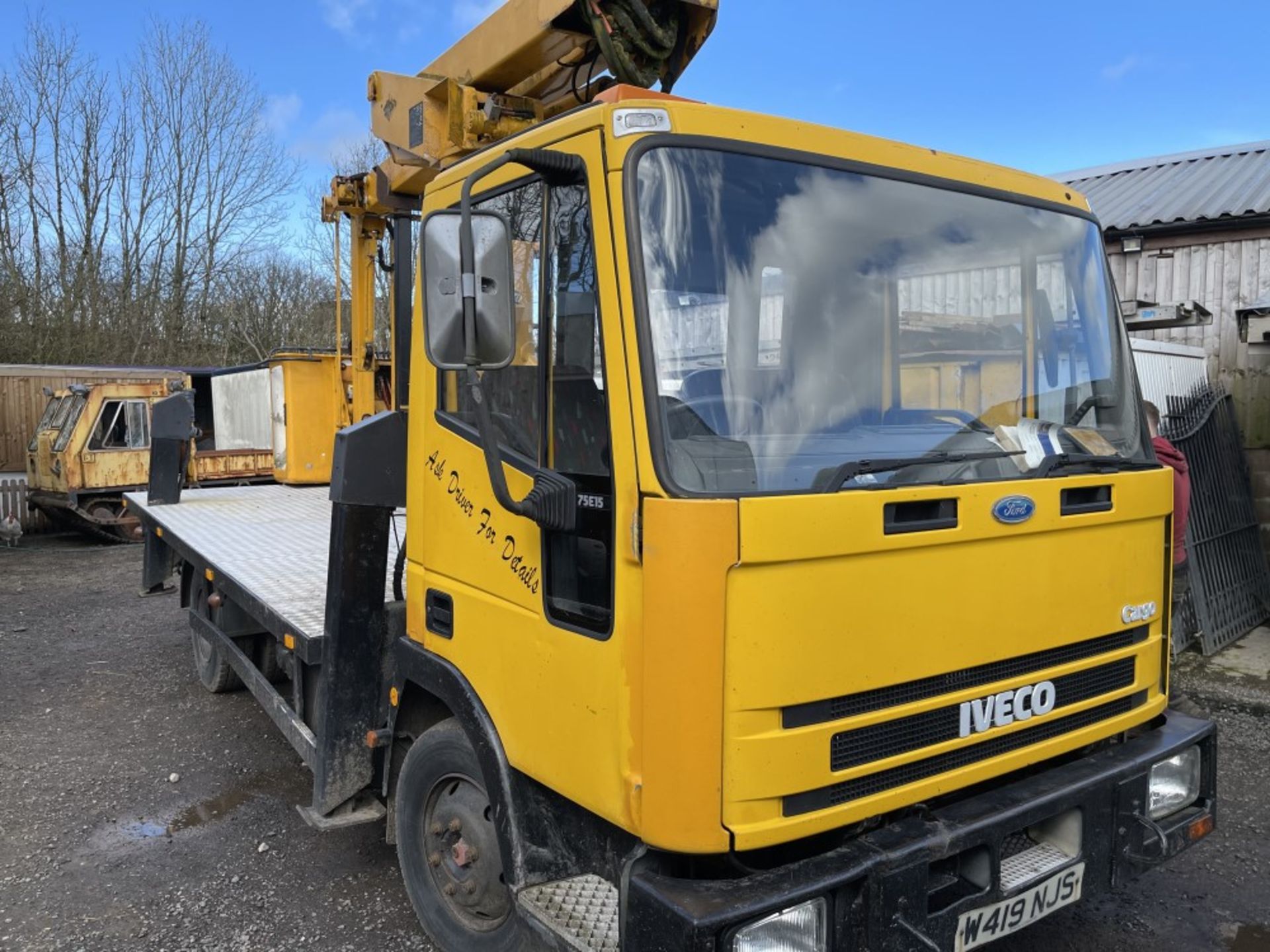 W reg FORD IVECO CHERRY PICKER (LOCATION BLACKBURN) 1ST REG 02/00, V5 HERE (RING FOR COLLECTION - Image 2 of 6