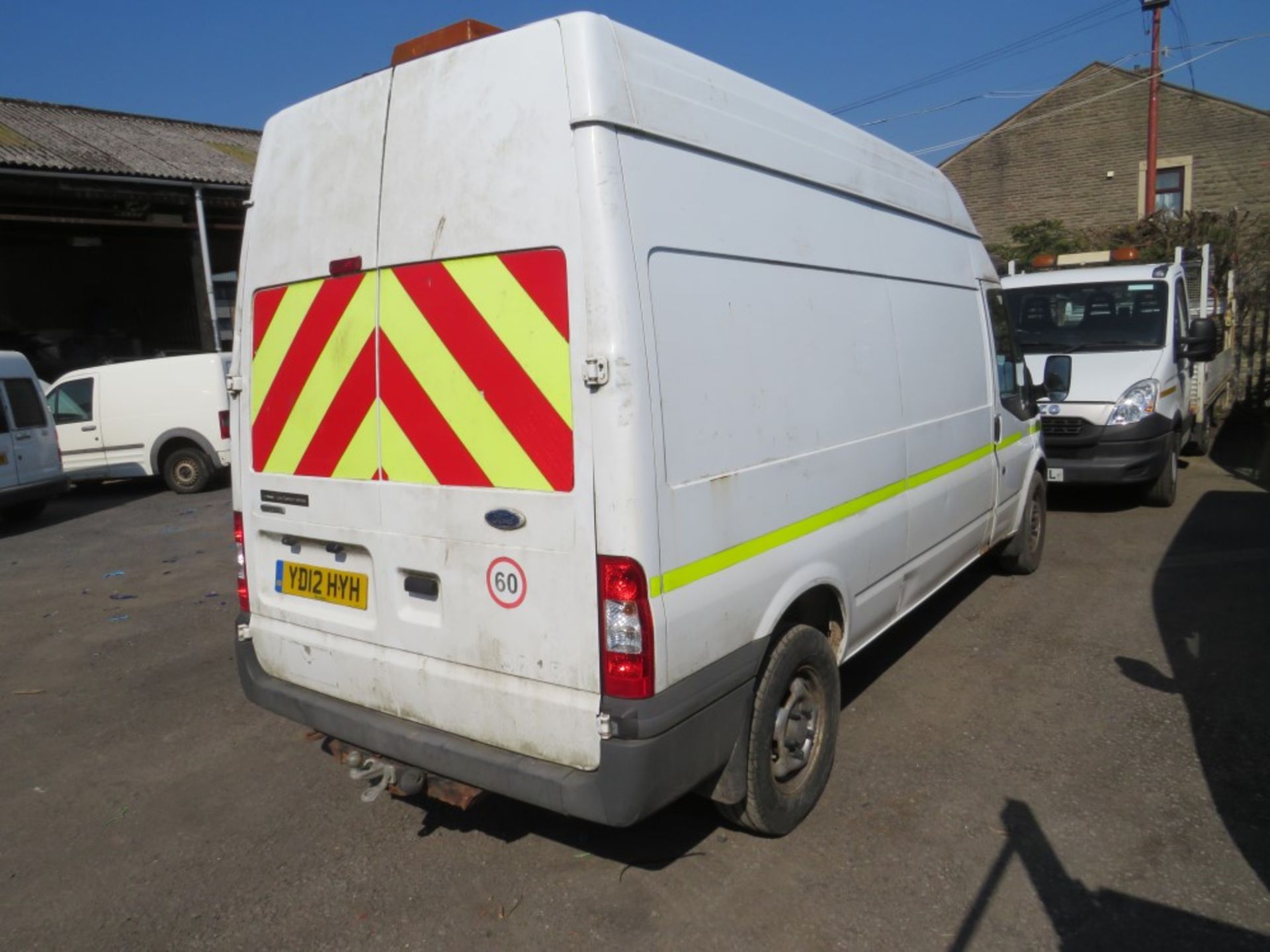 12 reg FORD TRANSIT 125 T350 RWD C/W REAR FOLD OUT RAMP (DIRECT COUNCIL) 1ST REG 03/12, TEST 09/ - Image 4 of 8