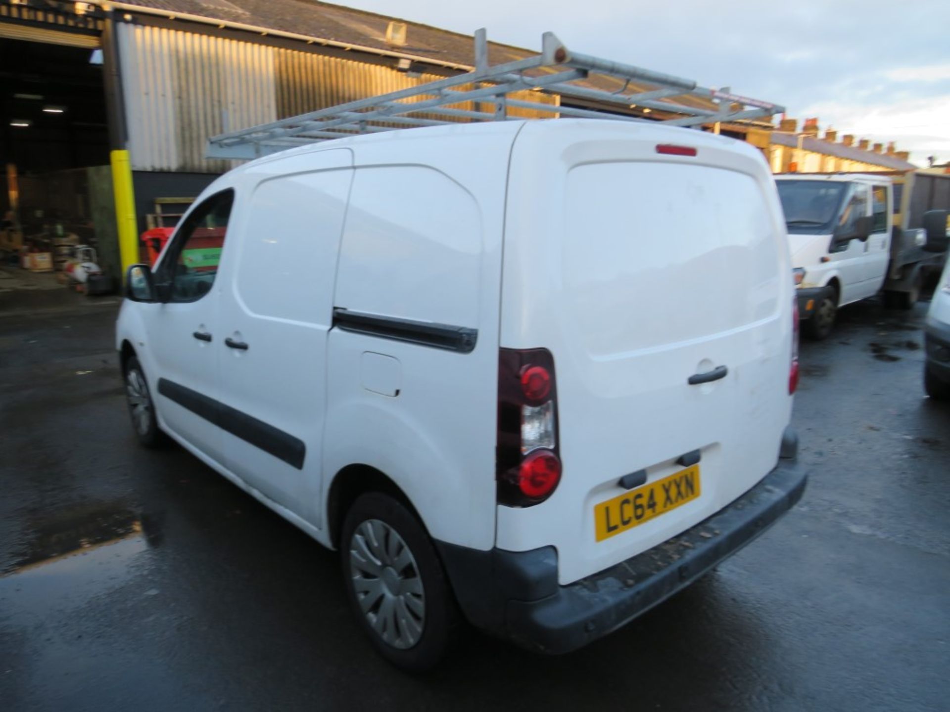 64 reg CITROEN BERLINGO 625 ENTERPRISE HDI (ON VCAR CAT N) 1ST REG 01/15, TEST 08/21, 156946M, V5 - Image 3 of 6