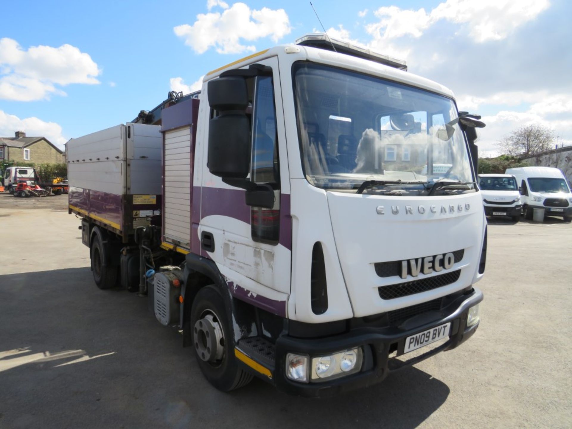 09 reg IVECO 75E18 TIPPER C/W HIAB CRANE & KINSHOFER GRAB (DIRECT COUNCIL) 1ST REG 03/09, 66944KM,