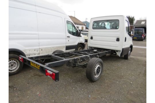 15 reg IVECO DAILY 35S13 CHASSIS CAB (NON RUNNER) 1ST REG 04/15, 5000M ONLY WARRANTED, V5 HERE, 1 - Image 4 of 6