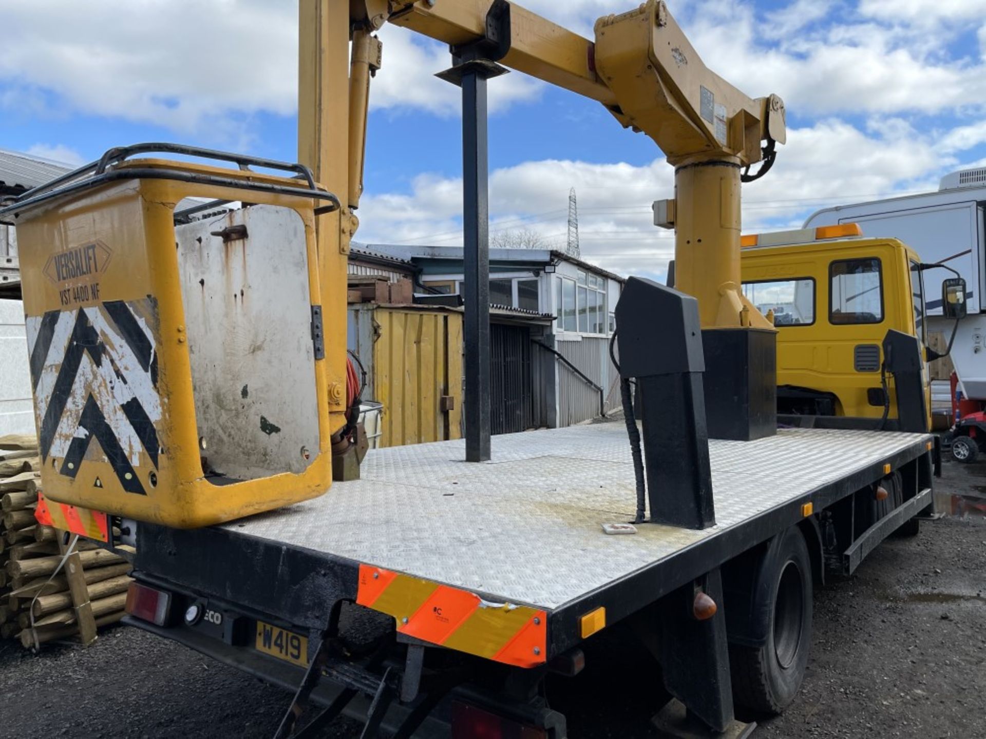 W reg FORD IVECO CHERRY PICKER (LOCATION BLACKBURN) 1ST REG 02/00, V5 HERE (RING FOR COLLECTION - Image 3 of 6