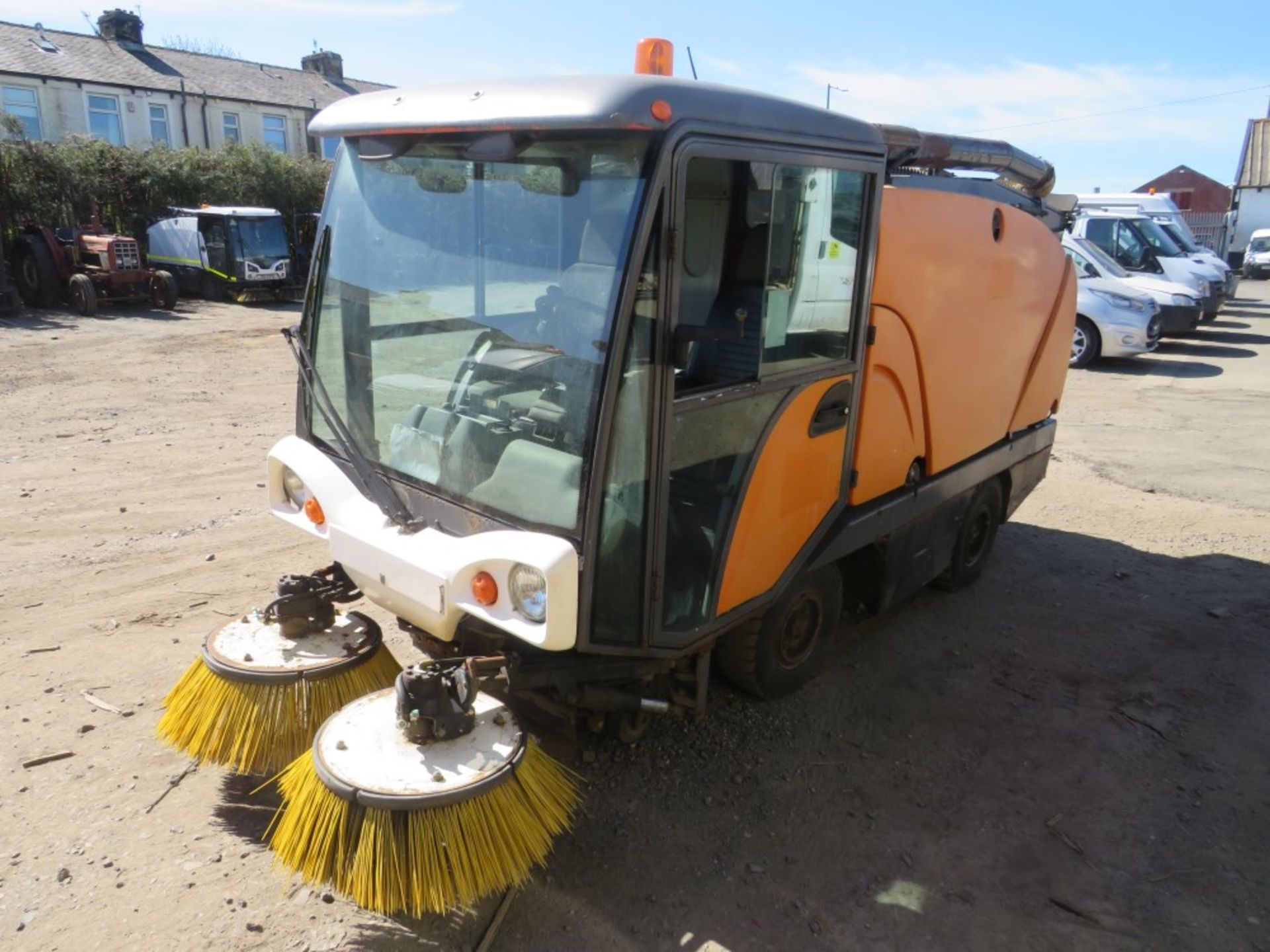 JOHNSTON COMPACT SWEEPER, 1157 HOURS (+ VAT]