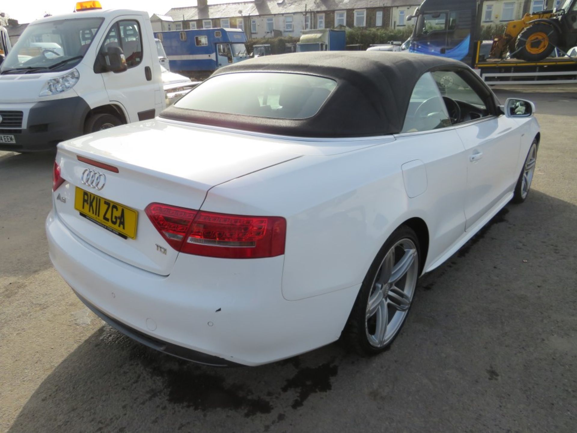 11 reg AUDI A5 S LINE TDI CONVERTIBLE, 1ST REG 05/11, TEST 12/21, 103539M, V5 HERE, 4 FORMER KEEPERS - Image 4 of 6