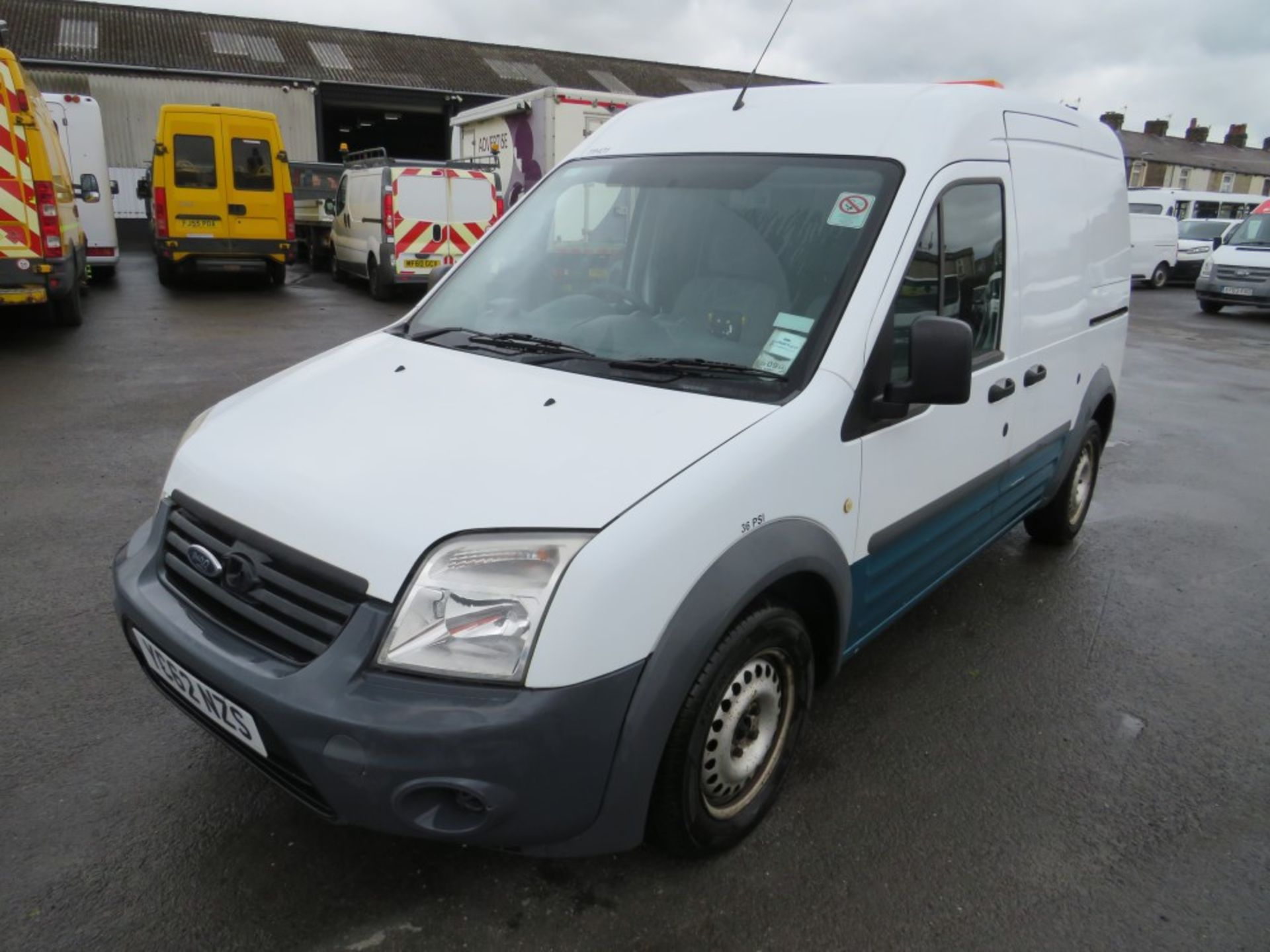 62 reg FORD TRANSIT CONNECT 90 T230 (DIRECT UNITED UTILITIES WATER) 1ST REG 10/12, TEST 07/21, - Image 2 of 7