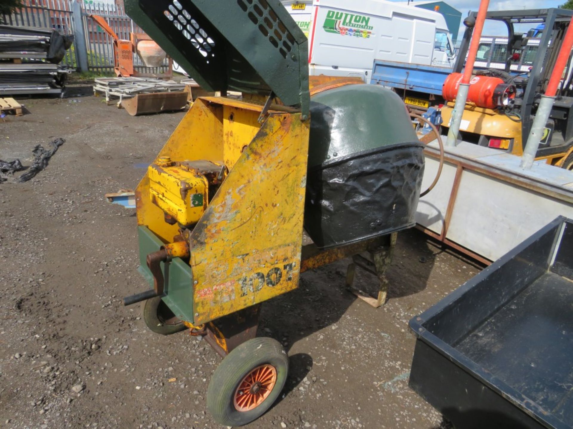 DIESEL CONCRETE MIXER [NO VAT]