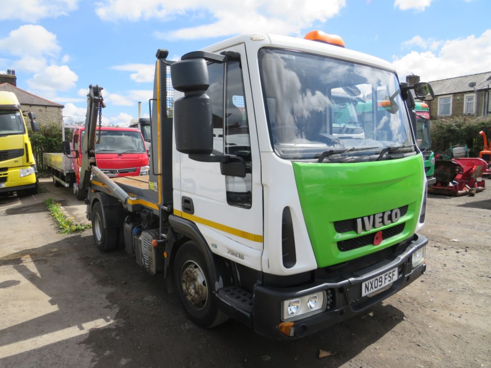 09 reg IVECO ML75E16 7.5 TON SKIP TRUCK, 1ST REG 04/09, TEST 10/21, 240020KM NOT WARRANTED, V5 TO