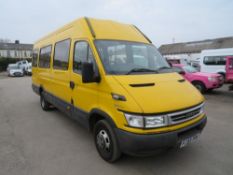 55 reg IVECO DAILY 50C14 17 SEAT MINIBUS C/W RATCLIFFE LIFT, 1ST REG 01/06, TEST 11/21, 250746KM