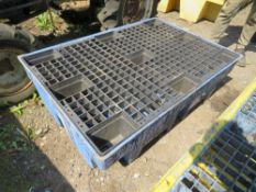 BLUE 4' X 2'6" X 1' OIL DRUM DRIP TRAY [+ VAT]