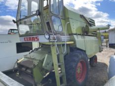 P reg CLAAS COMBINE HARVESTER (LOCATION BLACKBURN) RUNS & DRIVES (RING FOR COLLECTION DETAILS) [+