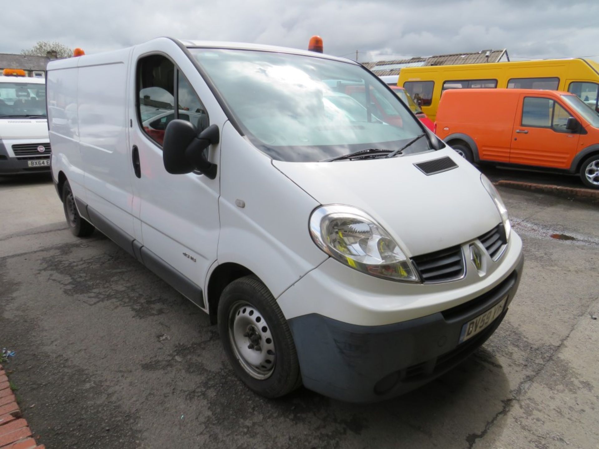 59 reg RENAULT TRAFIC LL29 DCI 115 (DIRECT COUNCIL) 1ST REG 10/09, TEST 08/21, 122296M, V5 HERE, 1