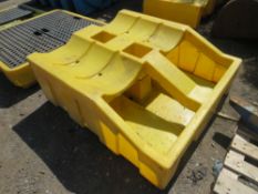 YELLOW TWO BARREL RACK AND INTEGRAL DRIP TRAY [+ VAT]