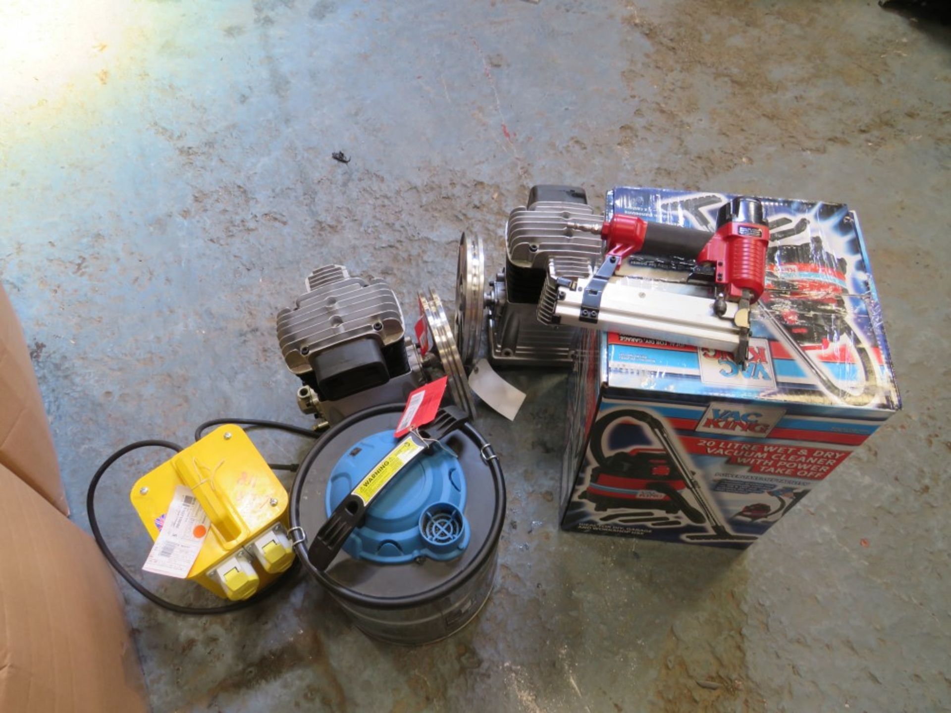 2 x PUMPS, STAPLE & NAIL GUN KIT, TRANSFORMER, VACUUM CLEANER, ASH CAN FILTER [+ VAT]