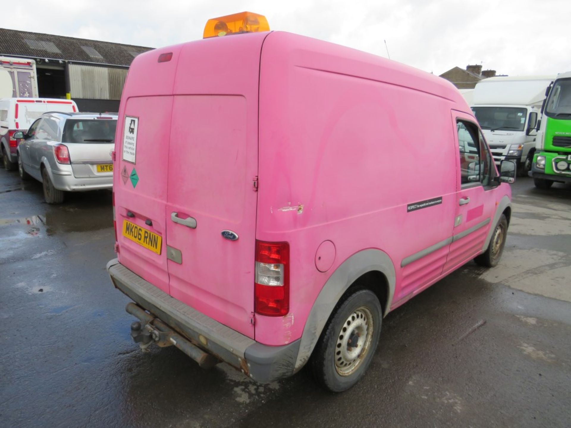 06 reg FORD TRANSIT CONNECT L220 D (DIRECT COUNCIL) 1ST REG 03/06, TEST 12/21, 57435M, V5 HERE, 1 - Image 4 of 7