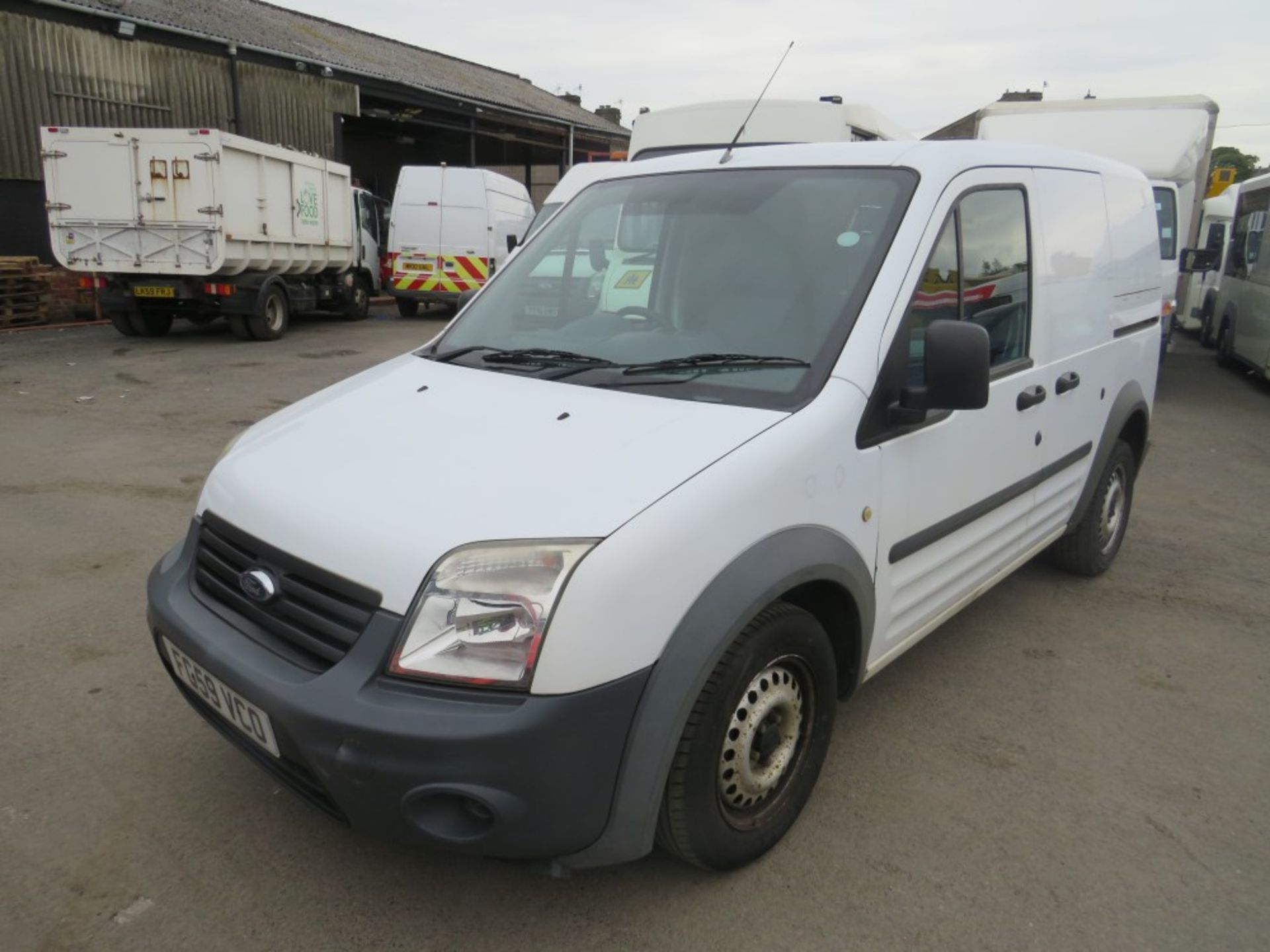 59 reg FORD TRANSIT CONNECT 90 T200 (DIRECT COUNCIL) 1ST REG 10/09, TEST 11/21, 105686M, V5 HERE, - Image 2 of 7