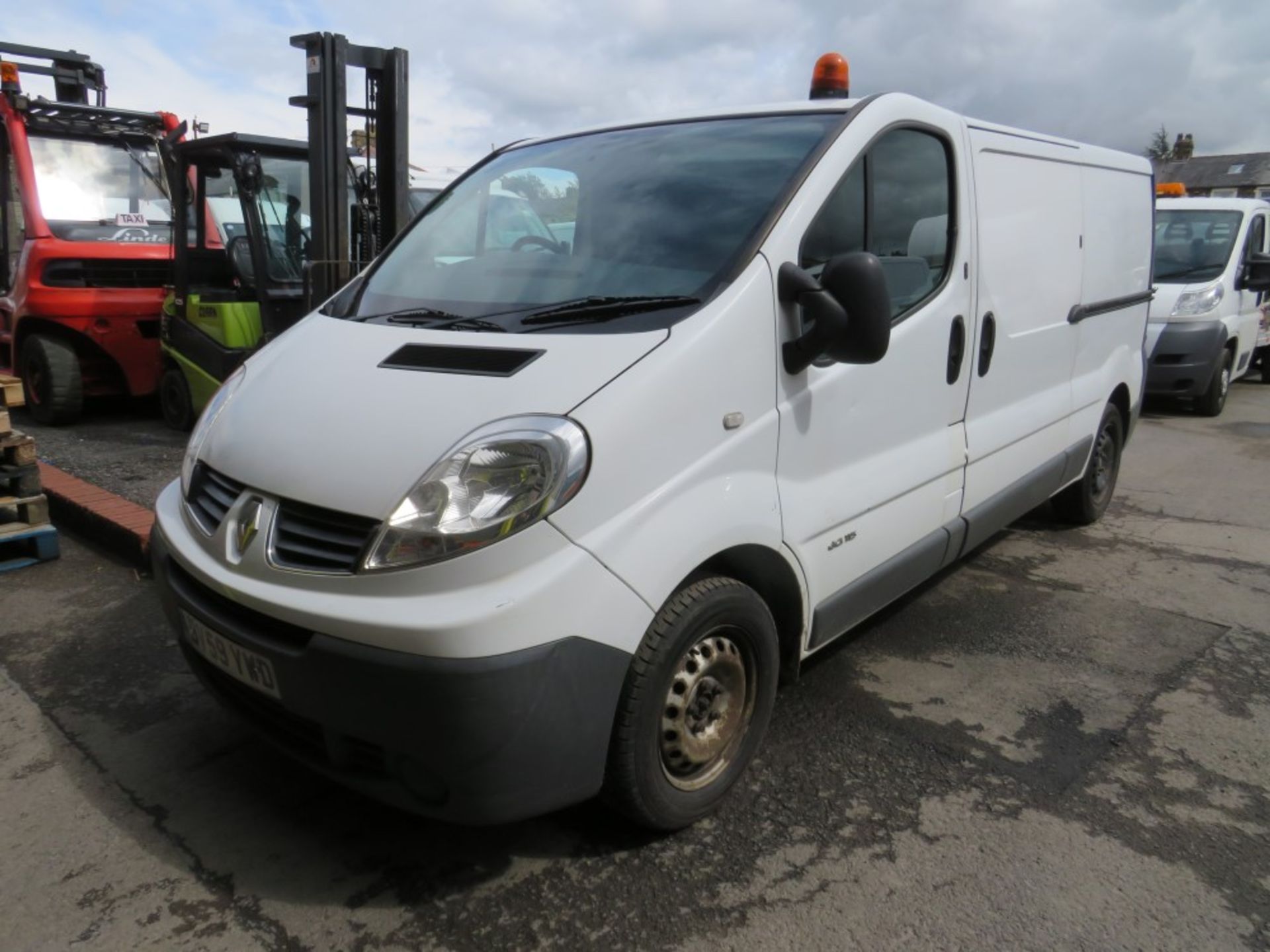 59 reg RENAULT TRAFIC LL29 DCI 115 (DIRECT COUNCIL) 1ST REG 10/09, TEST 08/21, 122296M, V5 HERE, 1 - Image 2 of 7