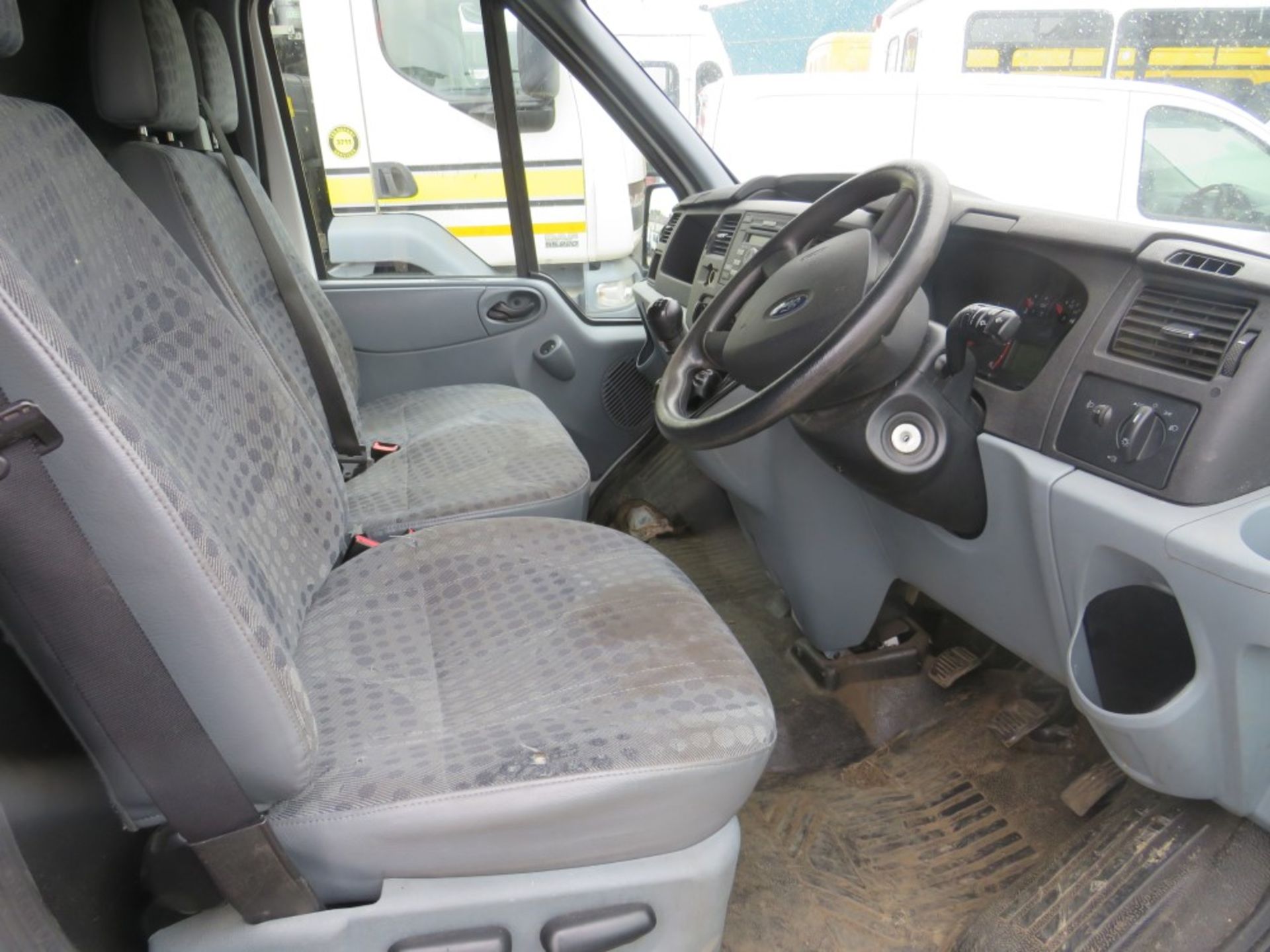 12 reg FORD TRANSIT 125 T280 FWD (ACCIDENT DAMAGED) (DIRECT COUNCIL) 1ST REG 04/12, 36444M, V5 HERE, - Image 6 of 7