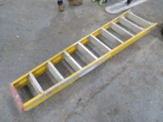 LYTE 10 TREAD STEP LADDERS [NO VAT]