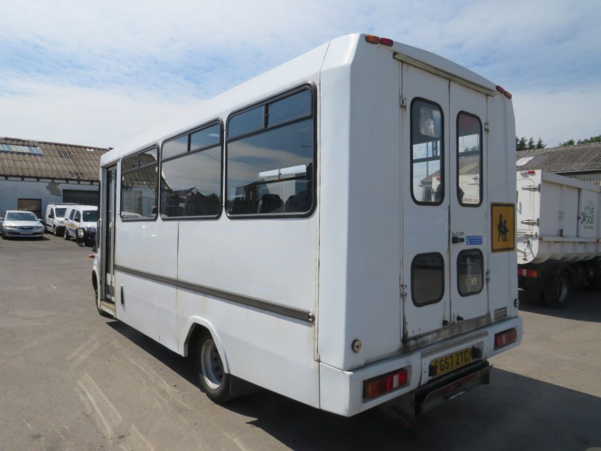 57 reg FORD TRANSIT 115 T430EF RWD MINIBUS (DIRECT COUNCIL) 1ST REG 10/07, TEST 11/21, 158443M, V5 - Image 3 of 7