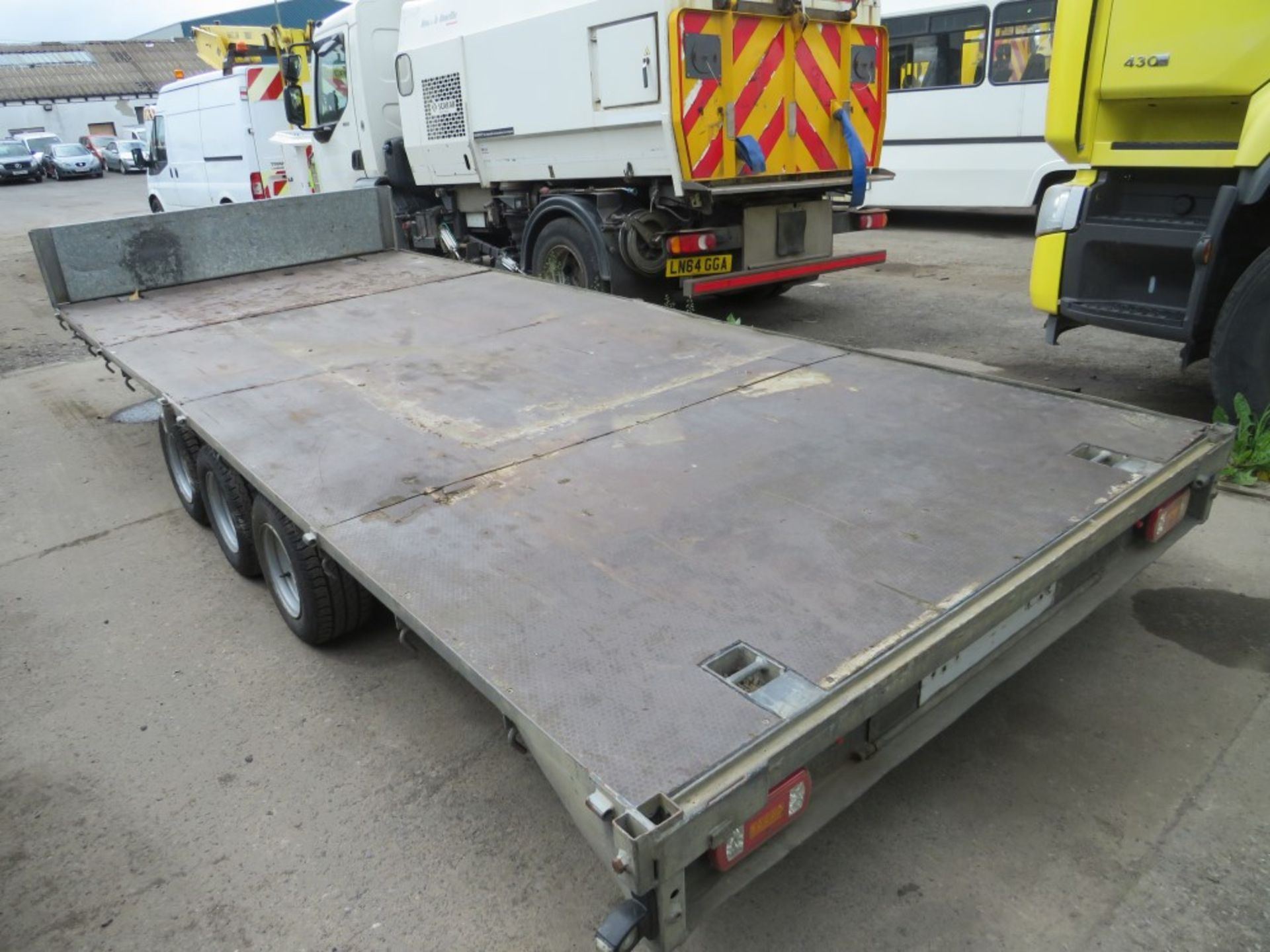 TRI AXLE TRAILER [NO VAT] - Image 2 of 2