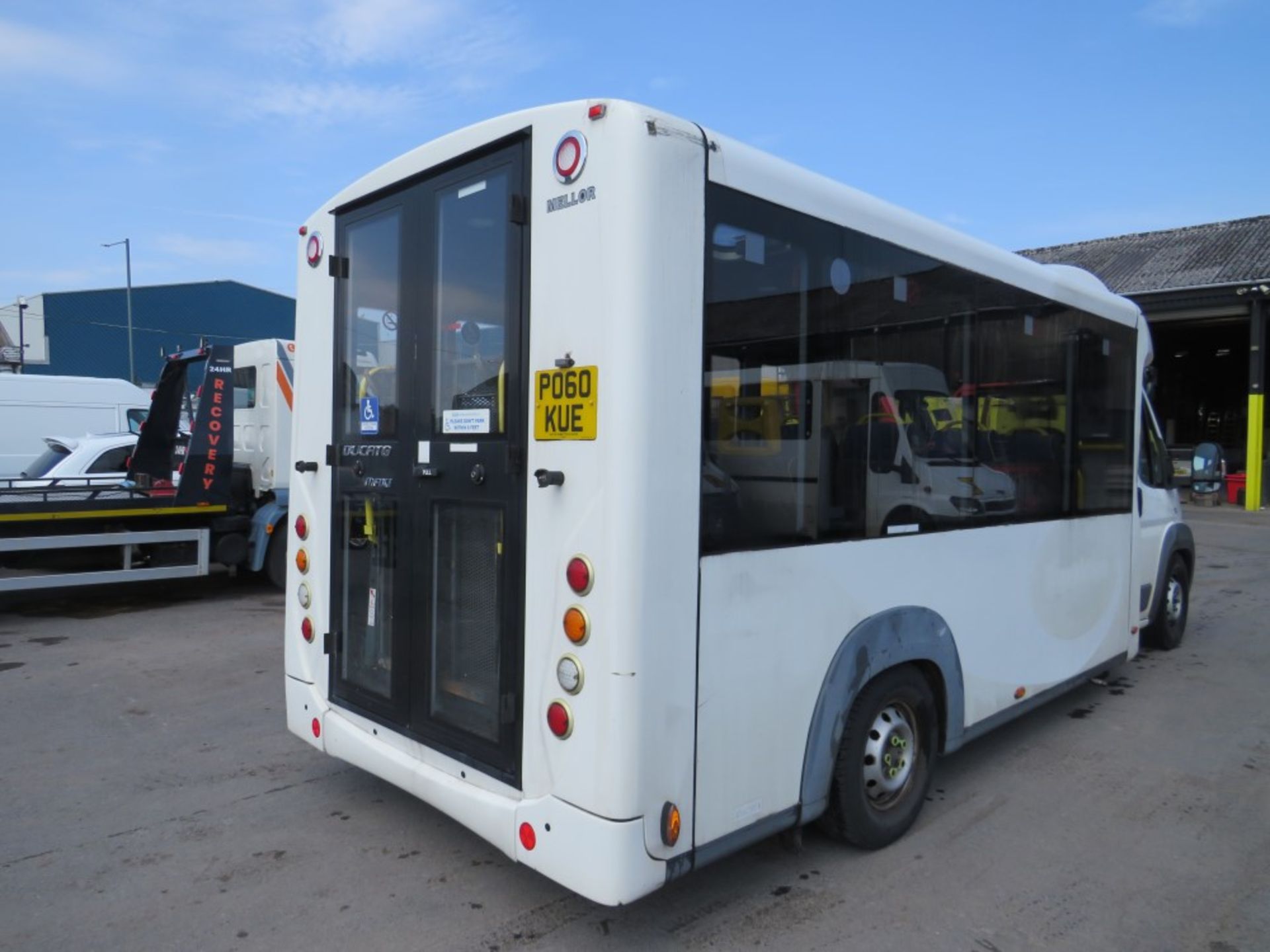 60 reg FIAT DUCATO TWIN AXLE MINIBUS (DIRECT COUNCIL) 1ST REG 02/11, TEST 03/22, 131711M, V5 - Image 4 of 7