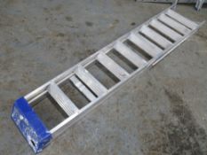 8" 10 TREAD ALUM STEP LADDER (DIRECT GAP) [+ VAT]