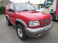 54 reg ISUZU TROOPER TD 4 X 4, 1ST REG 12/04, TEST 04/22, 87422M, V5 HERE, 4 FORMER KEEPERS [NO