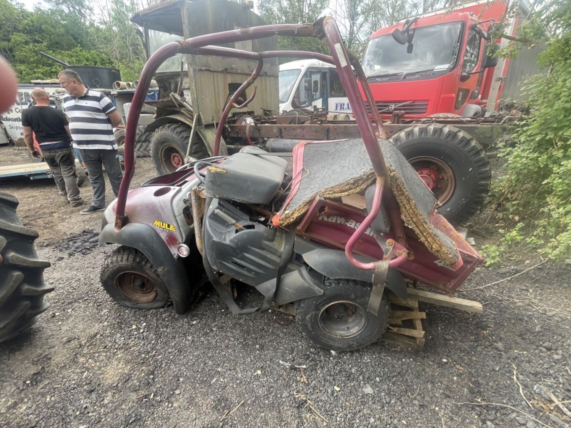 KAWASAKI MULE (LOCATION BLACKBURN) RUNS BUT CHASSIS SNAPPED (RING FOR COLLECTION DETAILS) [NO VAT] - Image 2 of 2