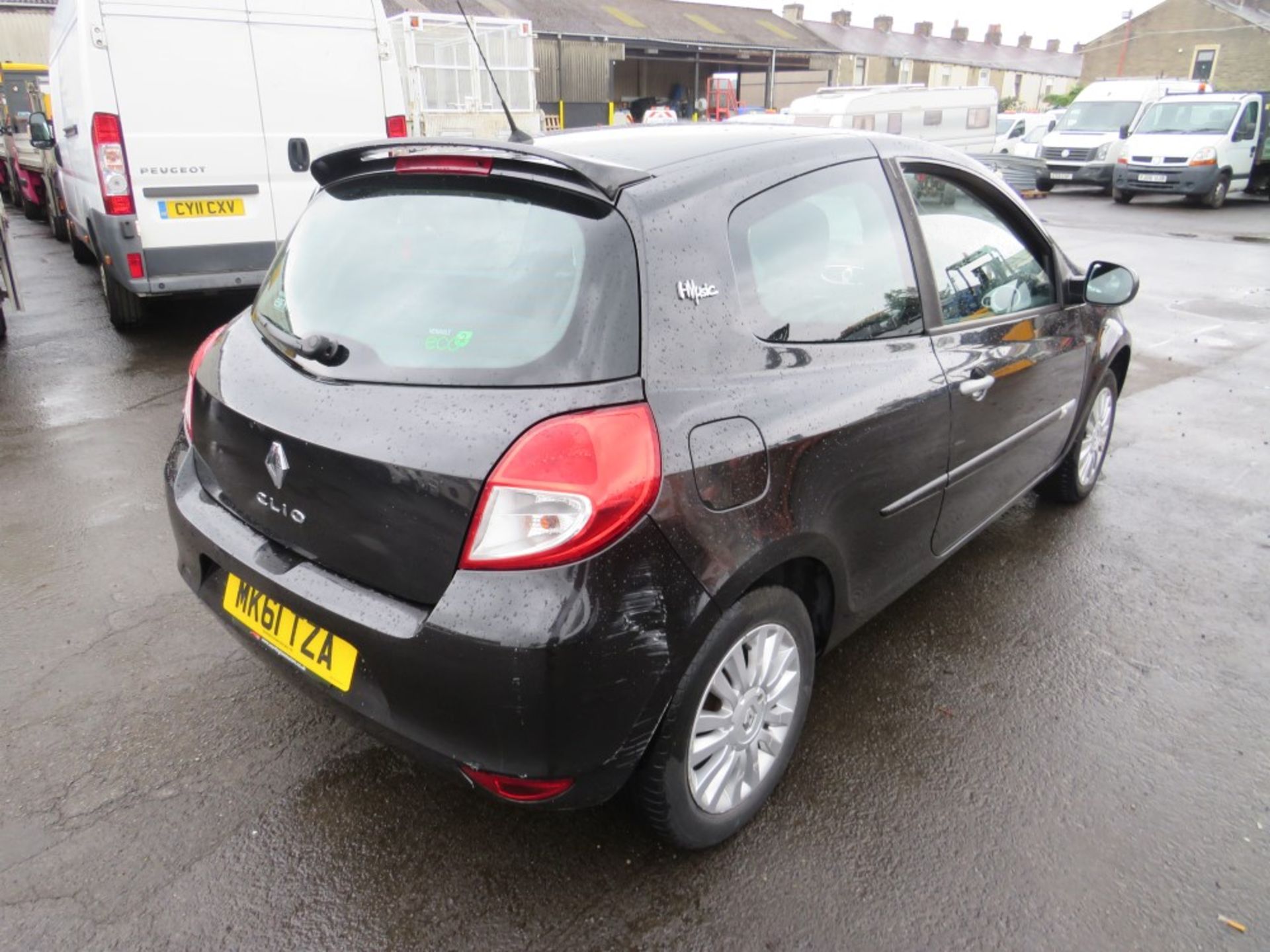 61 reg RENAULT CLIO I-MUSIC, 1ST REG 09/11, TEST 11/21, 127805M, V5 HERE, 6 FORMER KEEPERS [NO VAT] - Image 4 of 6