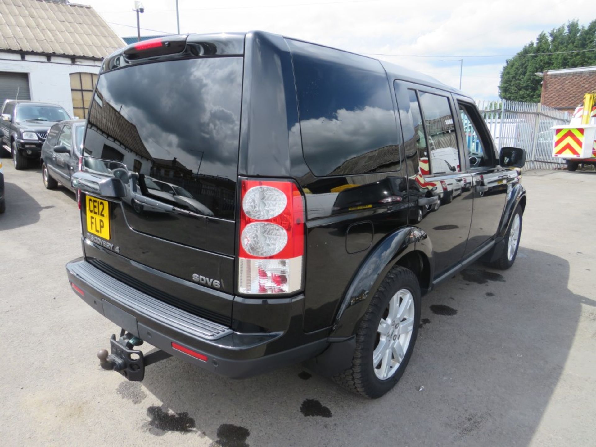 12 reg LAND ROVER DISCOVERY SDV6 AUTO 255 - Â£4000 SEAT CONVERSION IN BACK, 1ST REG 03/12, TEST 01/ - Image 4 of 7