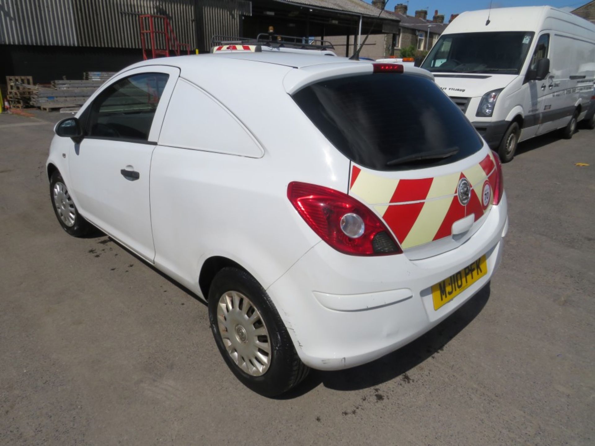 10 reg VAUXHALL CORSA CDTI VAN (DIRECT UNITED UTILITIES WATER) 1ST REG 05/10, TEST 01/22, [+ VAT] - Image 3 of 7