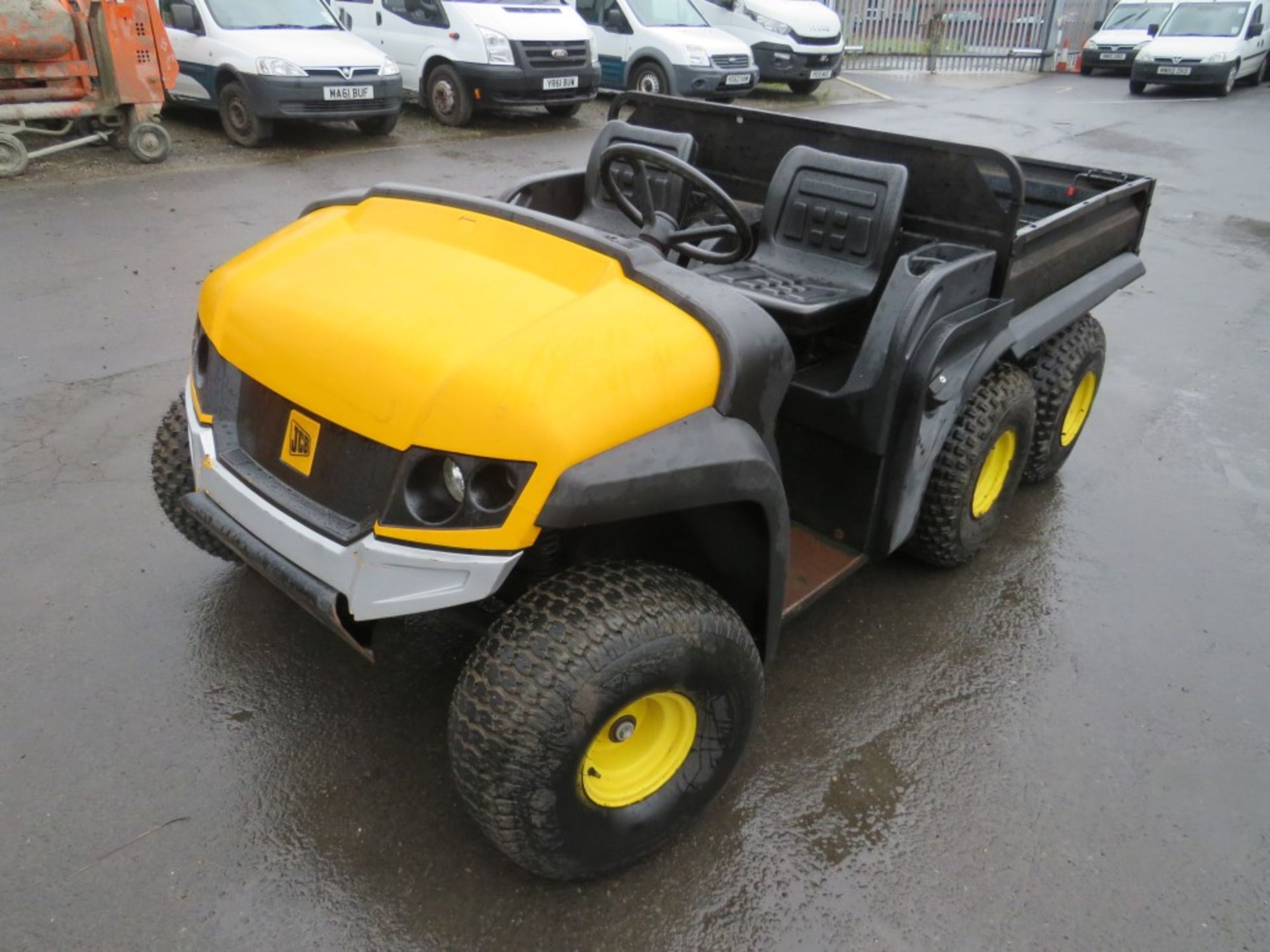 JCB 6 WHEEL DOUBLE DRIVE WITH DIF LOCK GAITOR / TIPPER, 582 HOURS [+ VAT] - Image 2 of 6