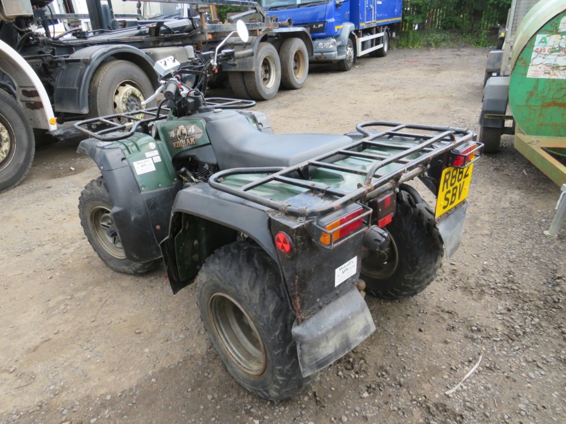 R reg YAMAHA ATV 4 X 4 QUAD BIKE (DIRECT COUNCIL) 1ST REG 01/98, 1132 HOURS, V5 HERE, 1 OWNER FROM - Image 4 of 5