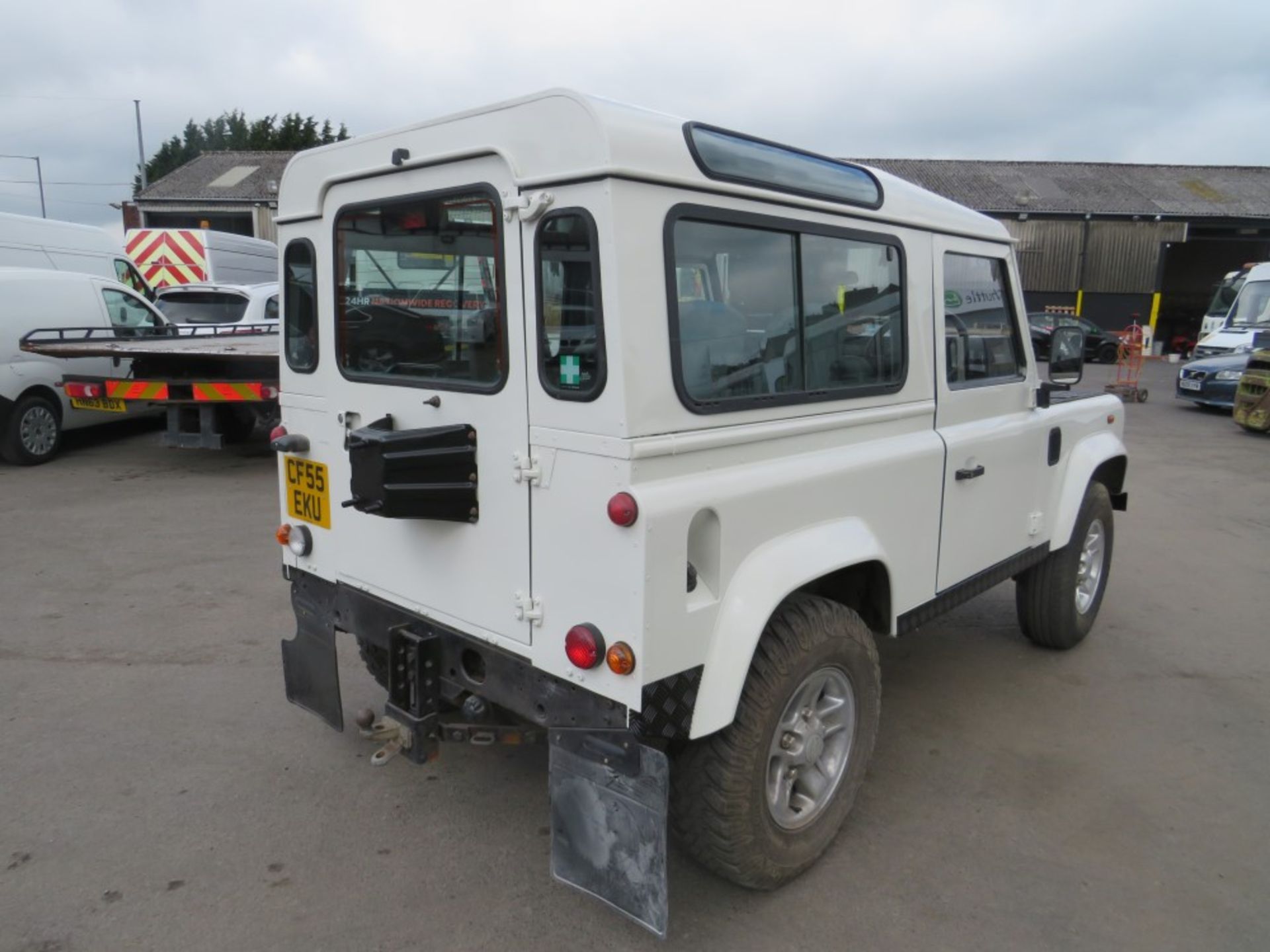 55 reg LAND ROVER DEFENDER 90 TD5 COUNTY, 1ST REG 01/06, TEST 02/22, 153168M, V5 HERE, 1 OWNER - Image 4 of 7