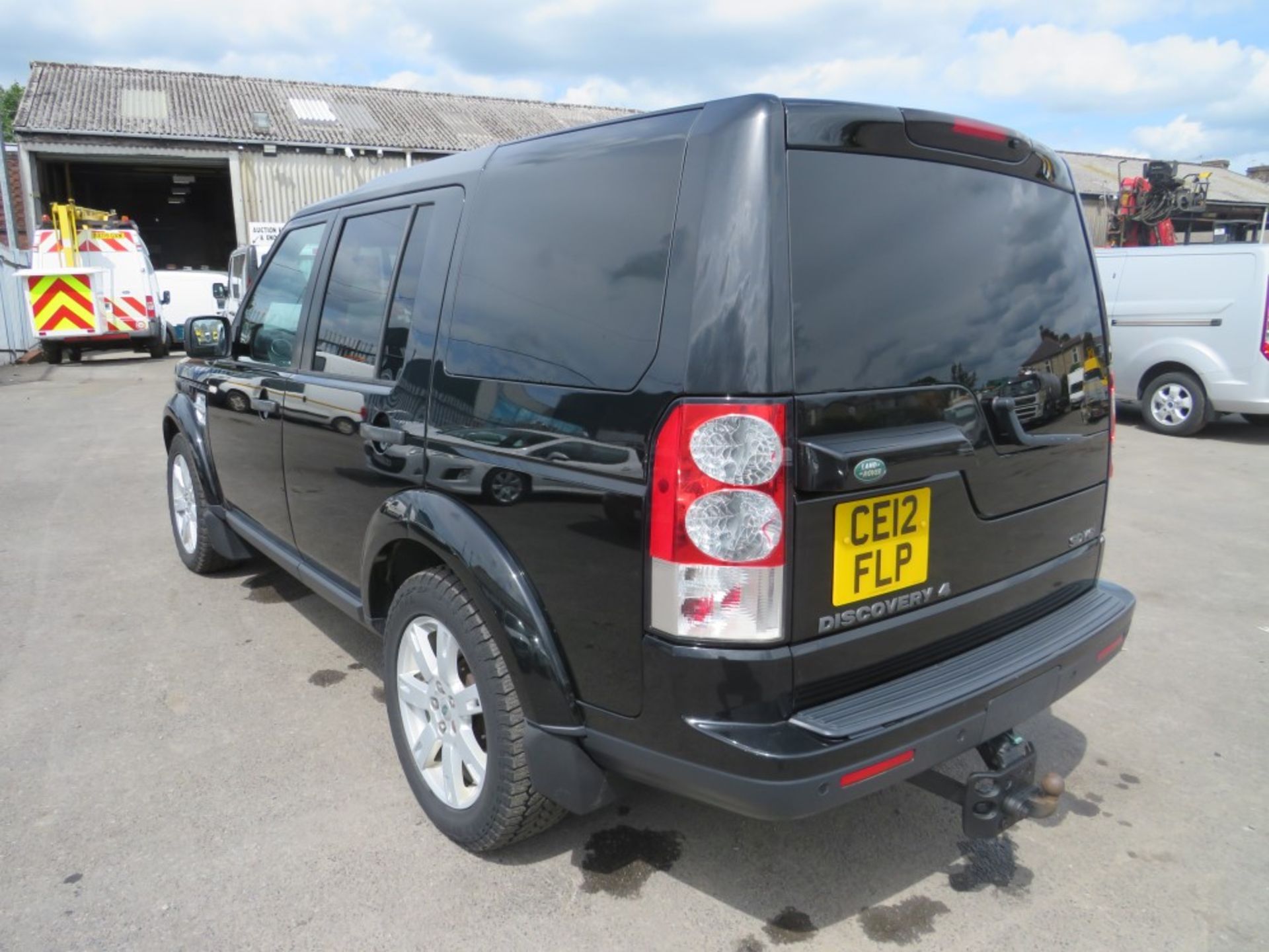 12 reg LAND ROVER DISCOVERY SDV6 AUTO 255 - Â£4000 SEAT CONVERSION IN BACK, 1ST REG 03/12, TEST 01/ - Image 3 of 7