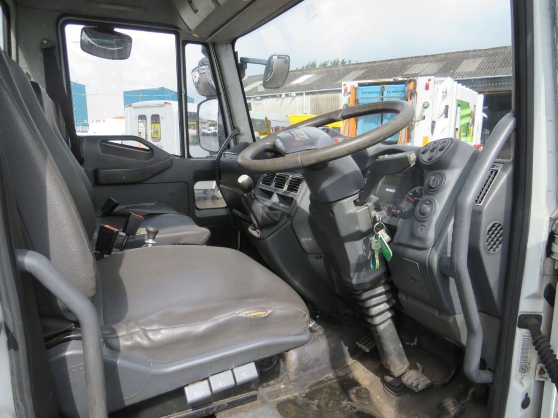 08 reg IVECO EURO CARGO ML75E16 CAGED TIPPER (DIRECT COUNCIL) 1ST REG 08/08, TEST 11/21, 126074KM, - Image 5 of 6