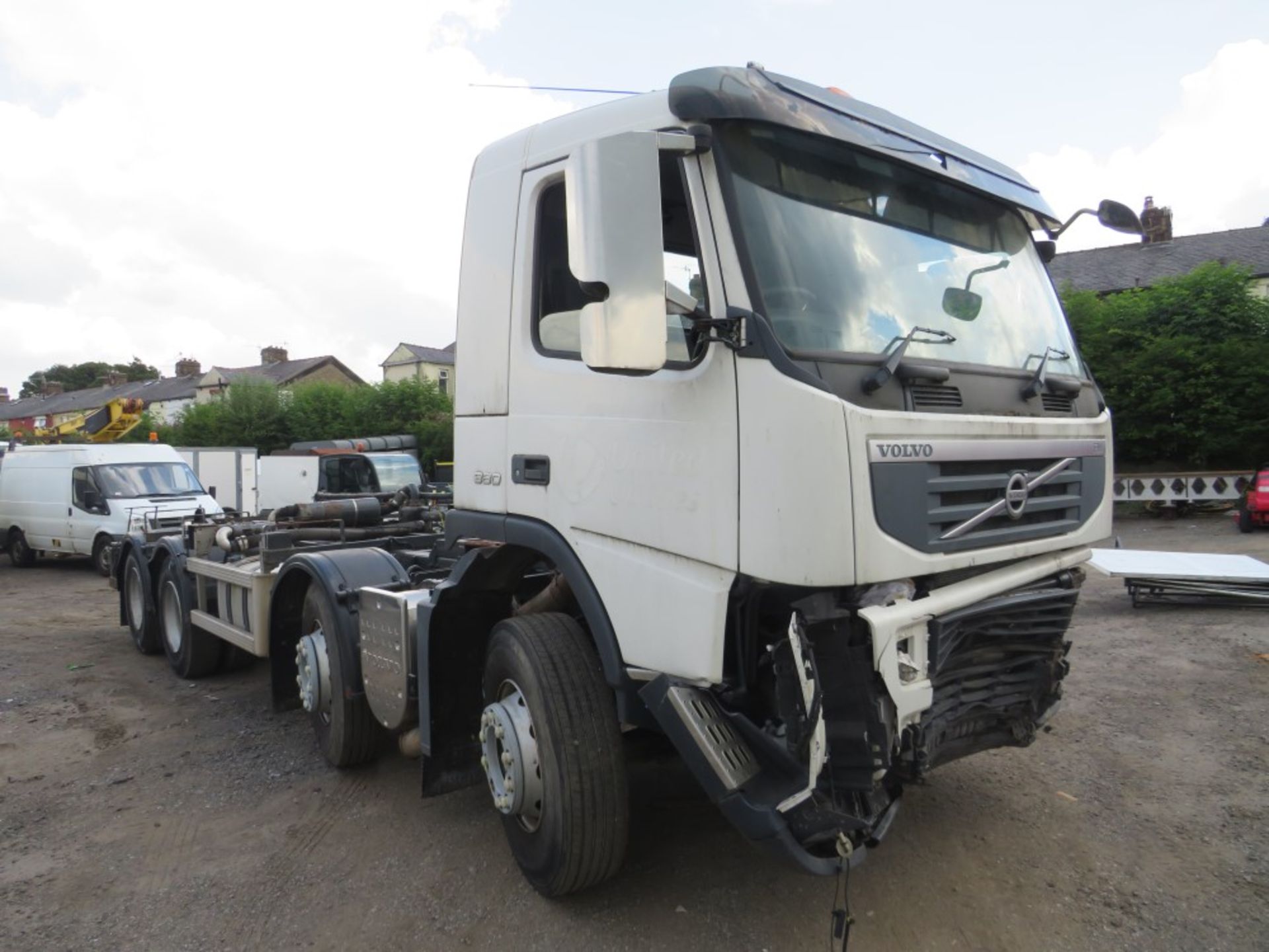 11 reg VOLVO FM380 CHASSIS CAB - ACC DAMAGED, RUNS & DRIVES FOR LOADING (DIRECT UNITED UT [+ VAT]