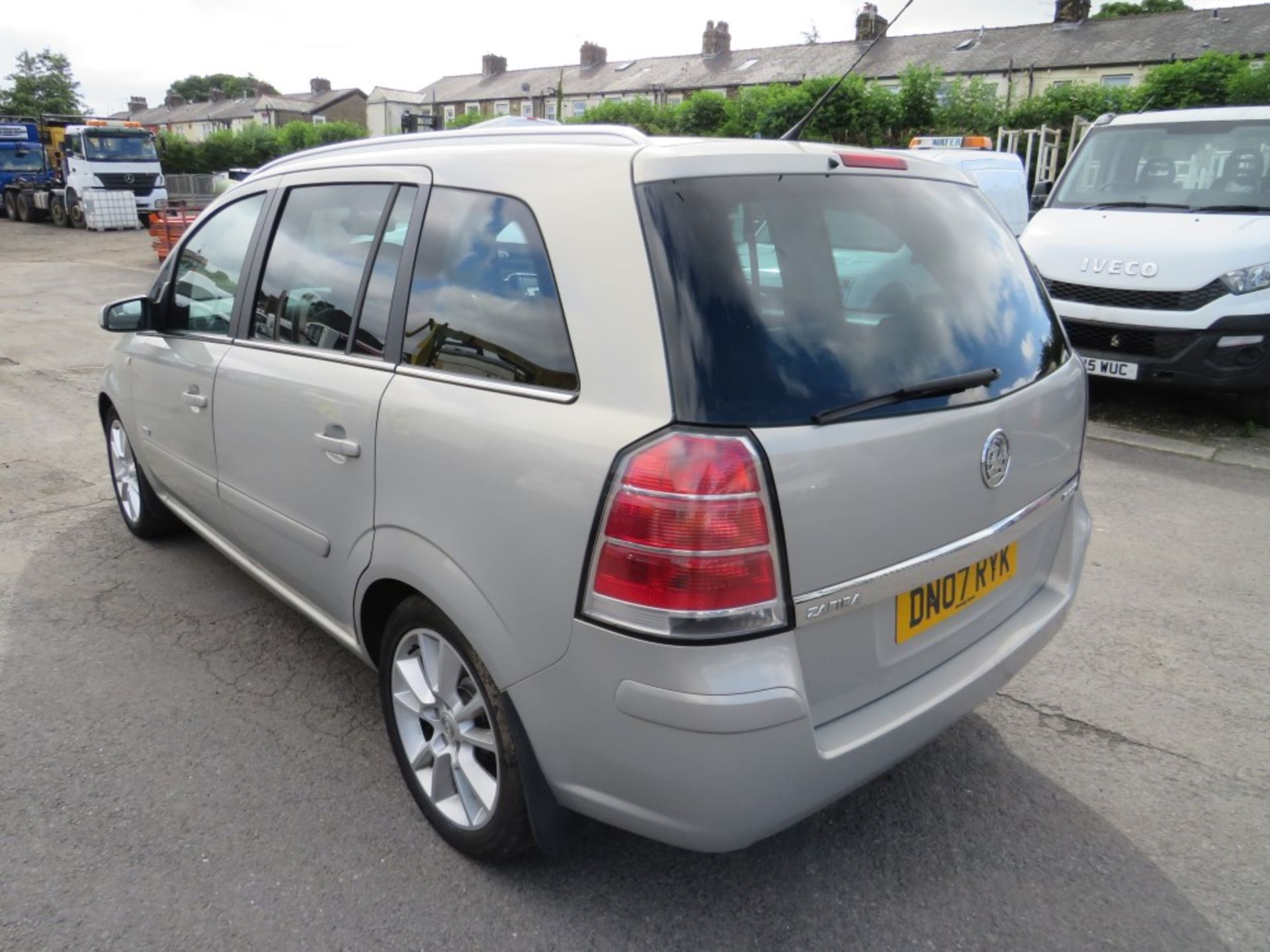 07 reg VAUXHALL ZAFIRA DESIGN CDTI, 1ST REG 06/07, TEST 09/21, 116083M NOT WARRANTED, PART V5 - NO - Image 3 of 6