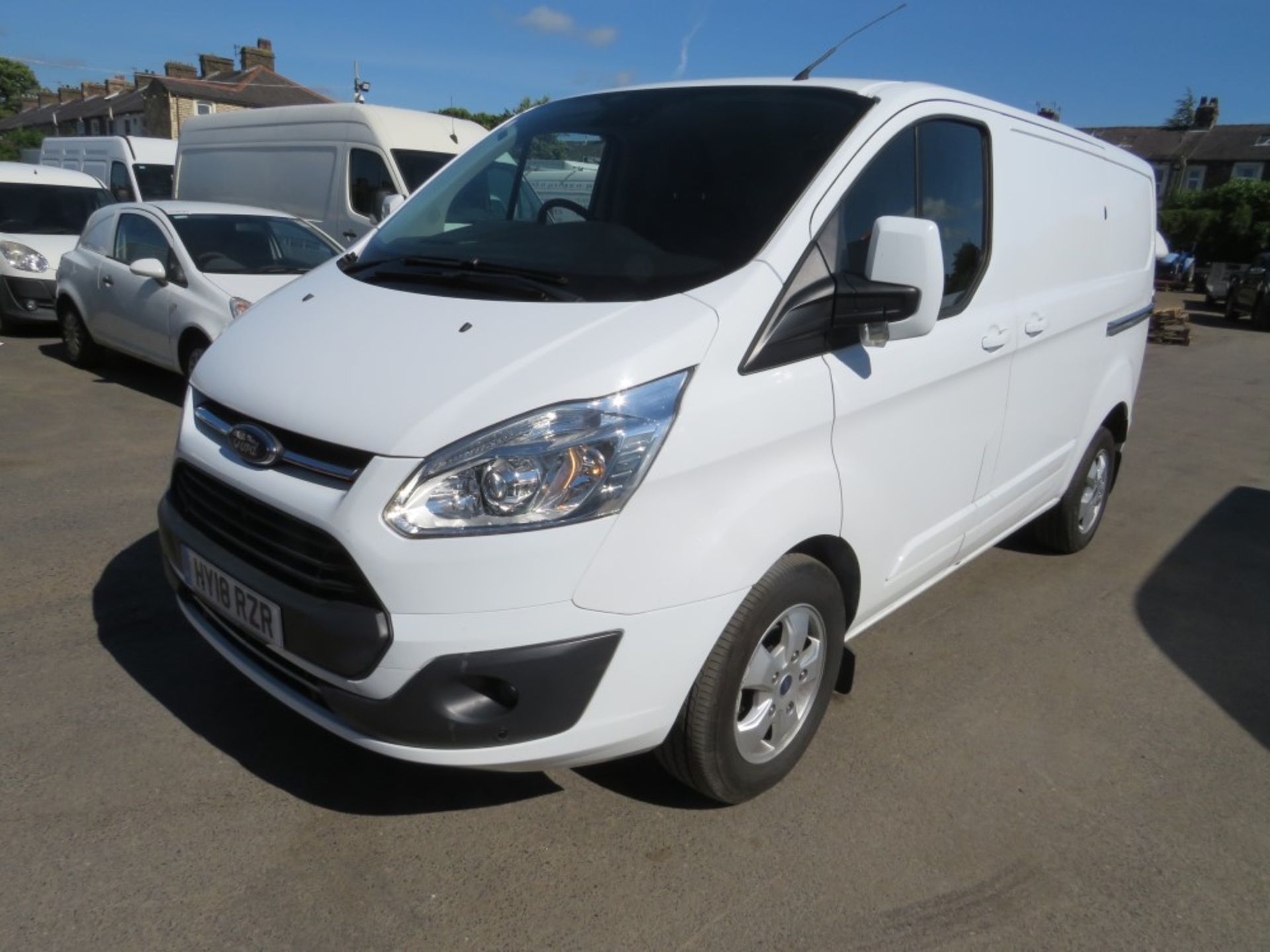 18 reg FORD TRANSIT CUSTOM TREND, 1ST REG 04/18, TEST 04/22, 54763M, V5 HERE, 1 OWNER FROM NEW [+ - Image 2 of 7