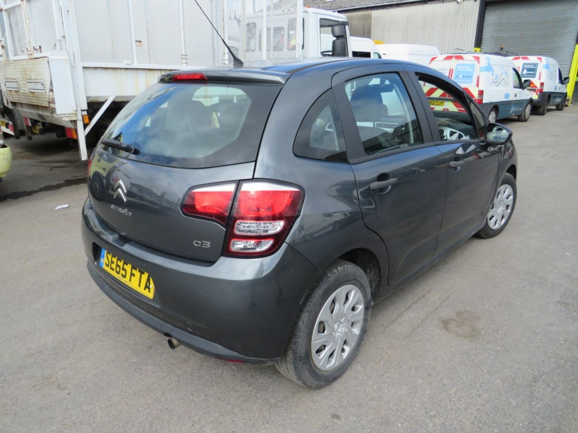 65 reg CITROEN C3 VT PURETECH, 1ST REG 01/16, 60704M INCORRECT, PART V5 - NO GREEN SLIP, 1 FORMER - Image 4 of 6