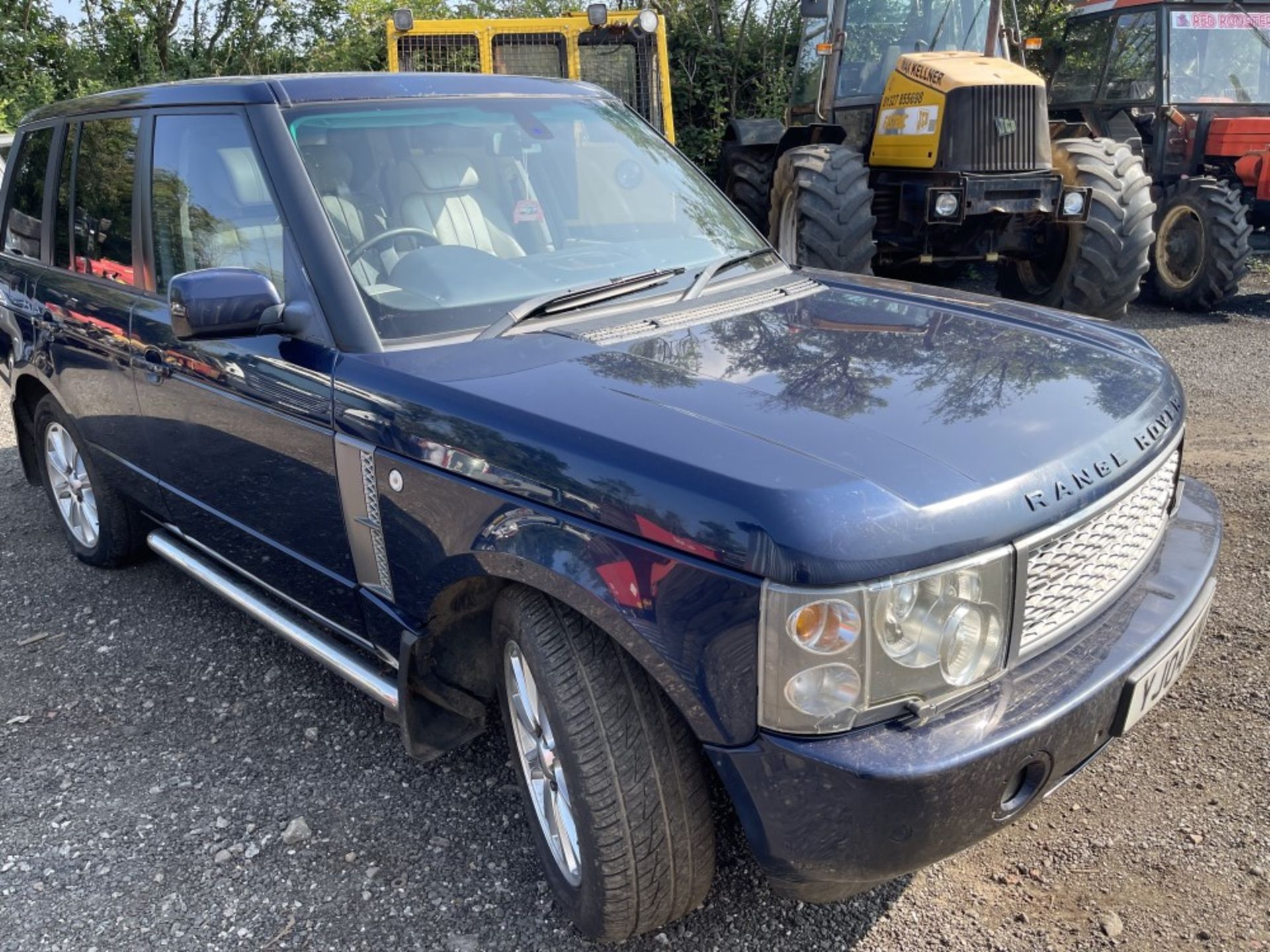 04 reg RANGE ROVER TD (LOCATION BLACKBURN) RUNS & DRIVES BUT SMOKING, NO V5 (RING FOR COLLECTION - Image 2 of 5