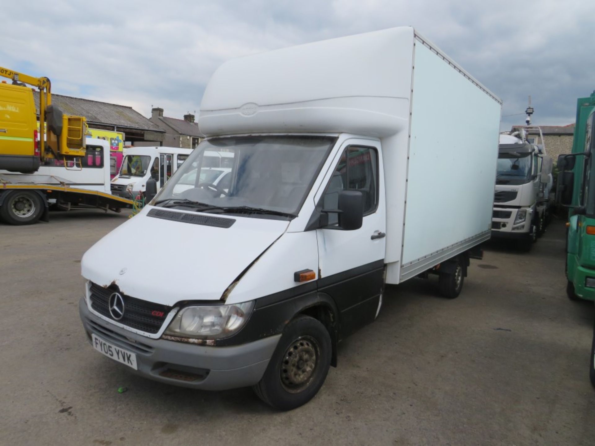 05 reg MERCEDES 311 CDI LWB 2.2 LUTON VAN, 1ST REG 05/05, TEST 01/22, 526264M, PART V5 - GREEN - Image 2 of 6