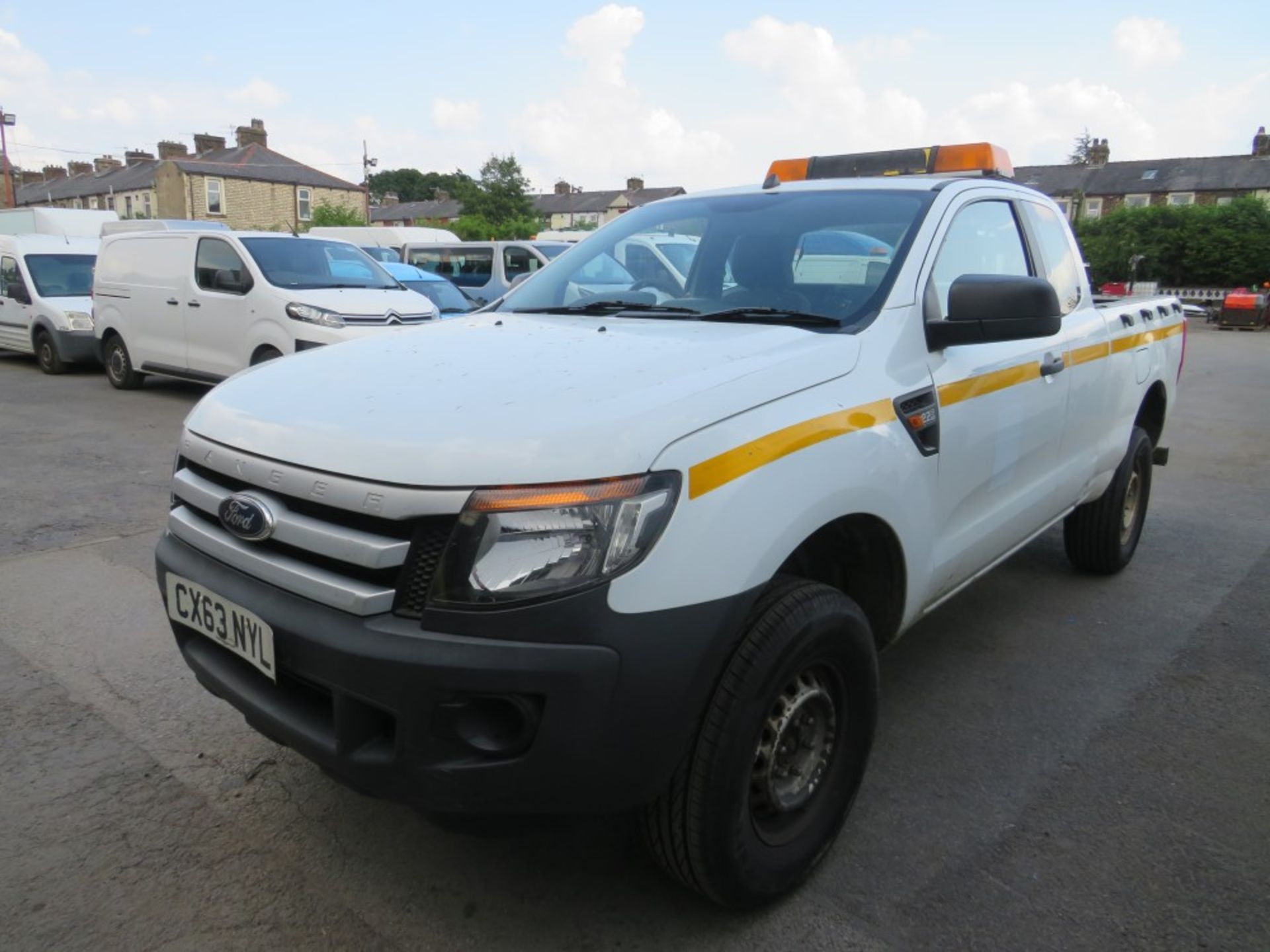 63 reg FORD RANGER XL 4 X 4 TDCI (DIRECT COUNCIL) 1ST REG 12/13, TEST 11/21, 116927M [+ VAT] - Image 2 of 6