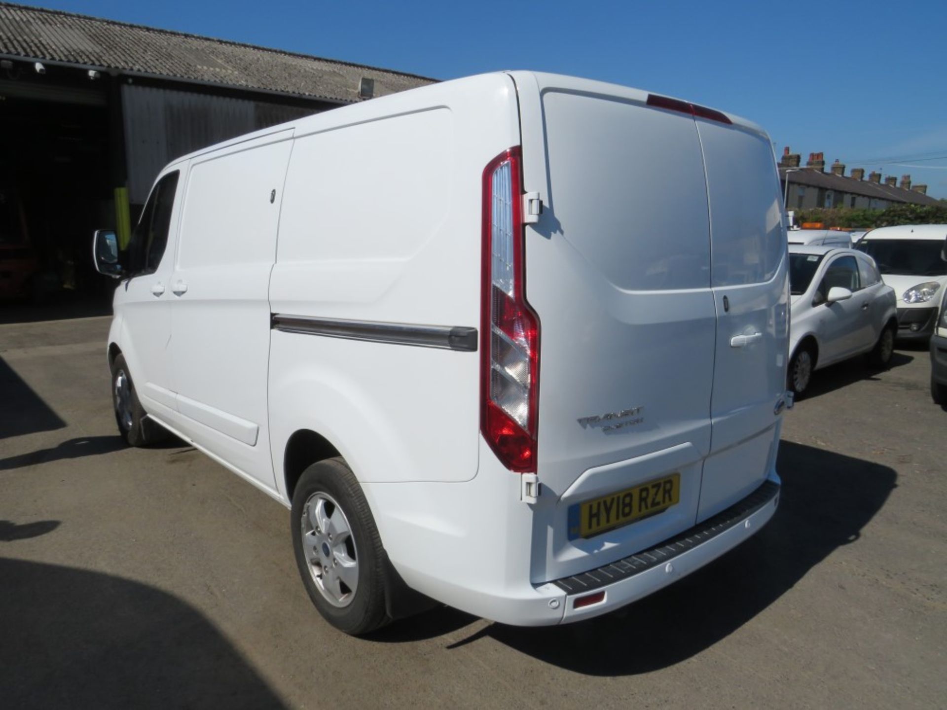 18 reg FORD TRANSIT CUSTOM TREND, 1ST REG 04/18, TEST 04/22, 54763M, V5 HERE, 1 OWNER FROM NEW [+ - Image 3 of 7