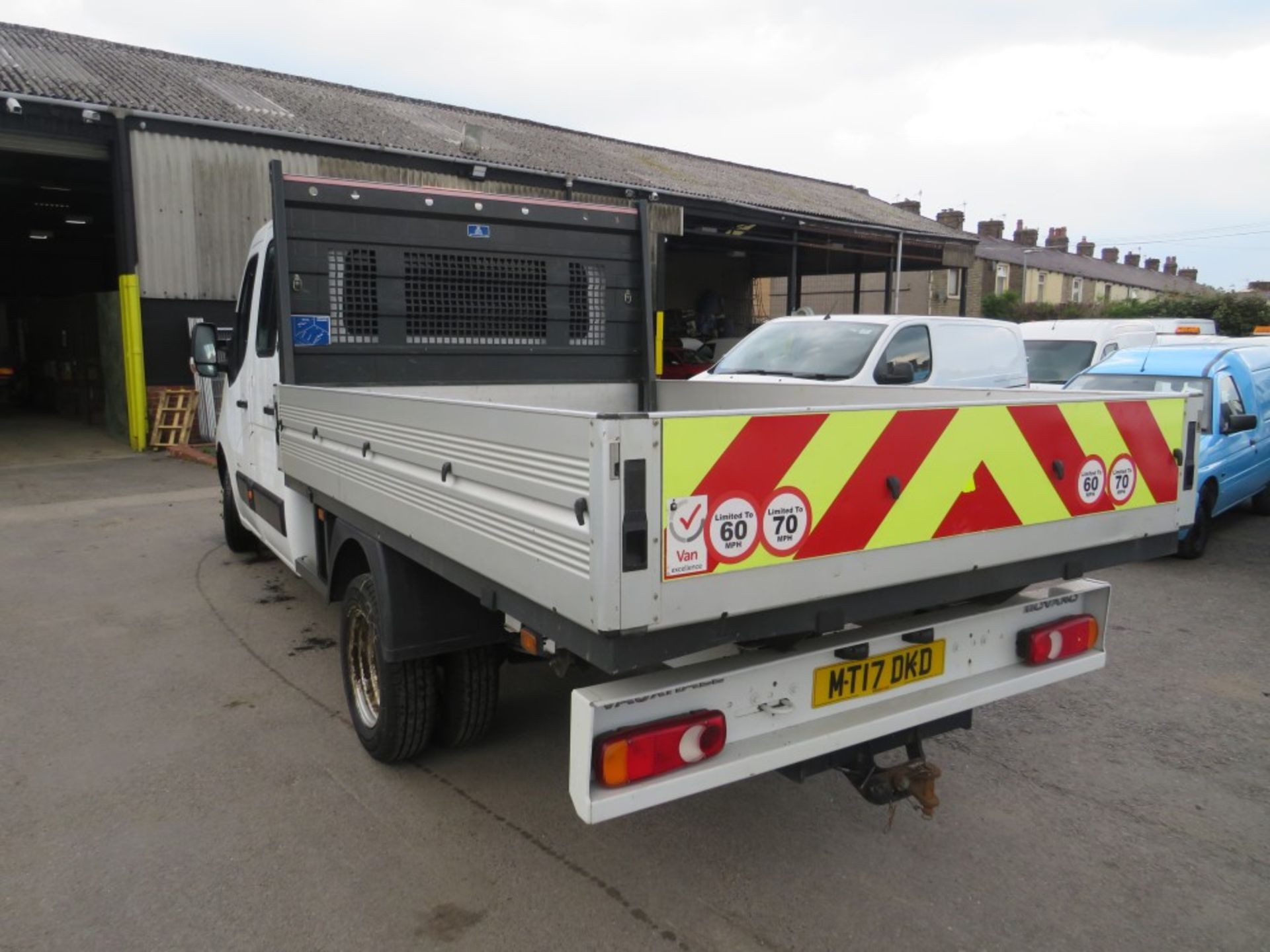 17 reg VAUXHALL MOVANO R3500 CDTI DROPSIDE - SELLING DUE TO IRON FILING FOUND IN OIL (DIRECT ELECTR - Image 3 of 7
