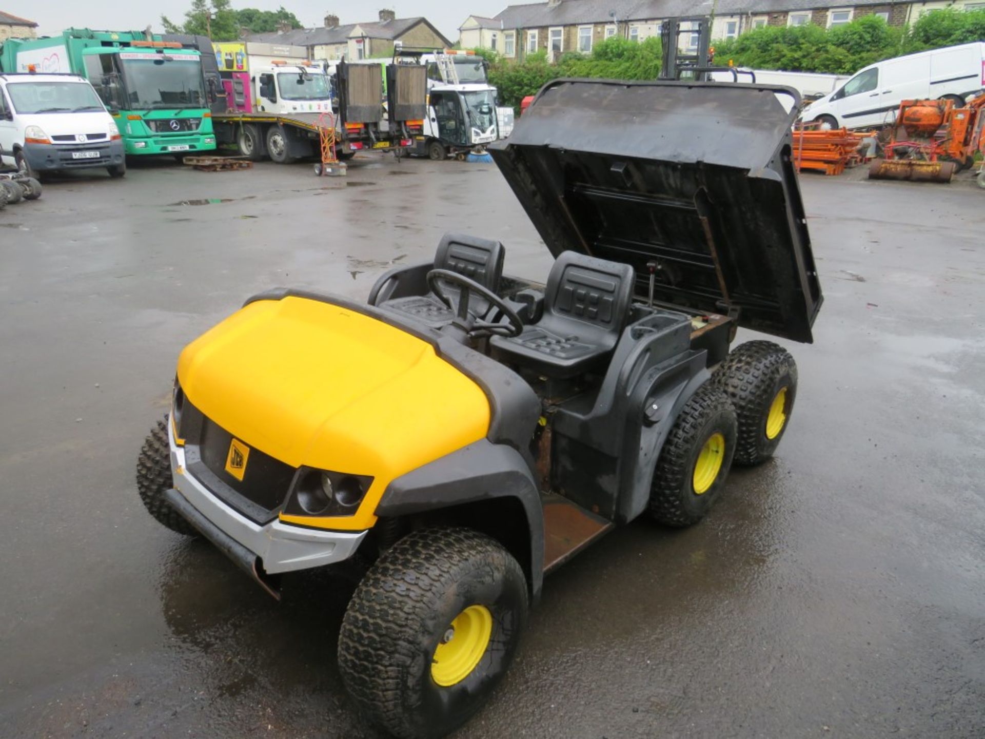 JCB 6 WHEEL DOUBLE DRIVE WITH DIF LOCK GAITOR / TIPPER, 582 HOURS [+ VAT] - Image 3 of 6