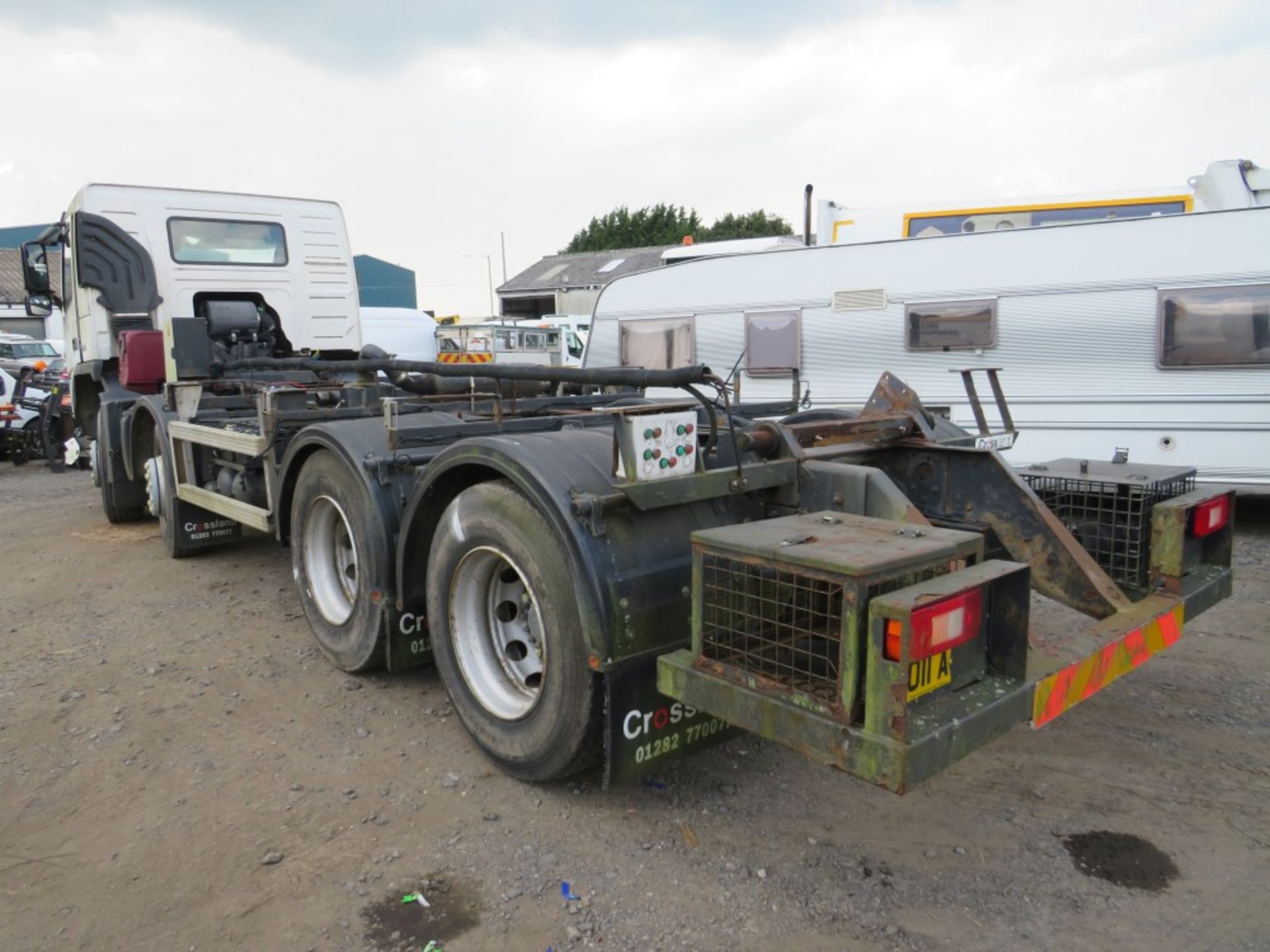 11 reg VOLVO FM380 CHASSIS CAB - ACC DAMAGED, RUNS & DRIVES FOR LOADING (DIRECT UNITED UT [+ VAT] - Image 3 of 5